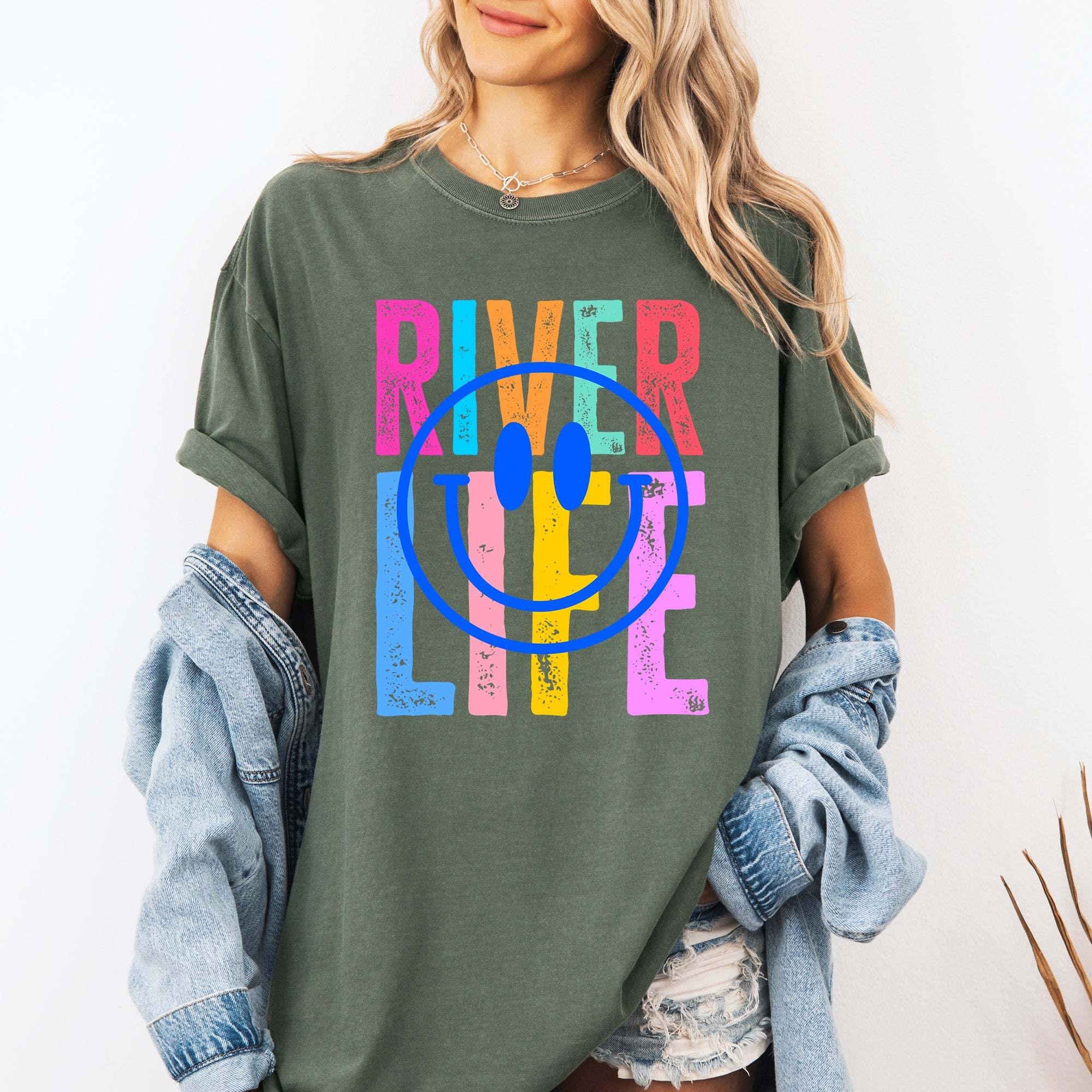 River Life Float Summer River Rat Retro Vintage Vibe Graphic Artwork Edition Comfort Colors Tee