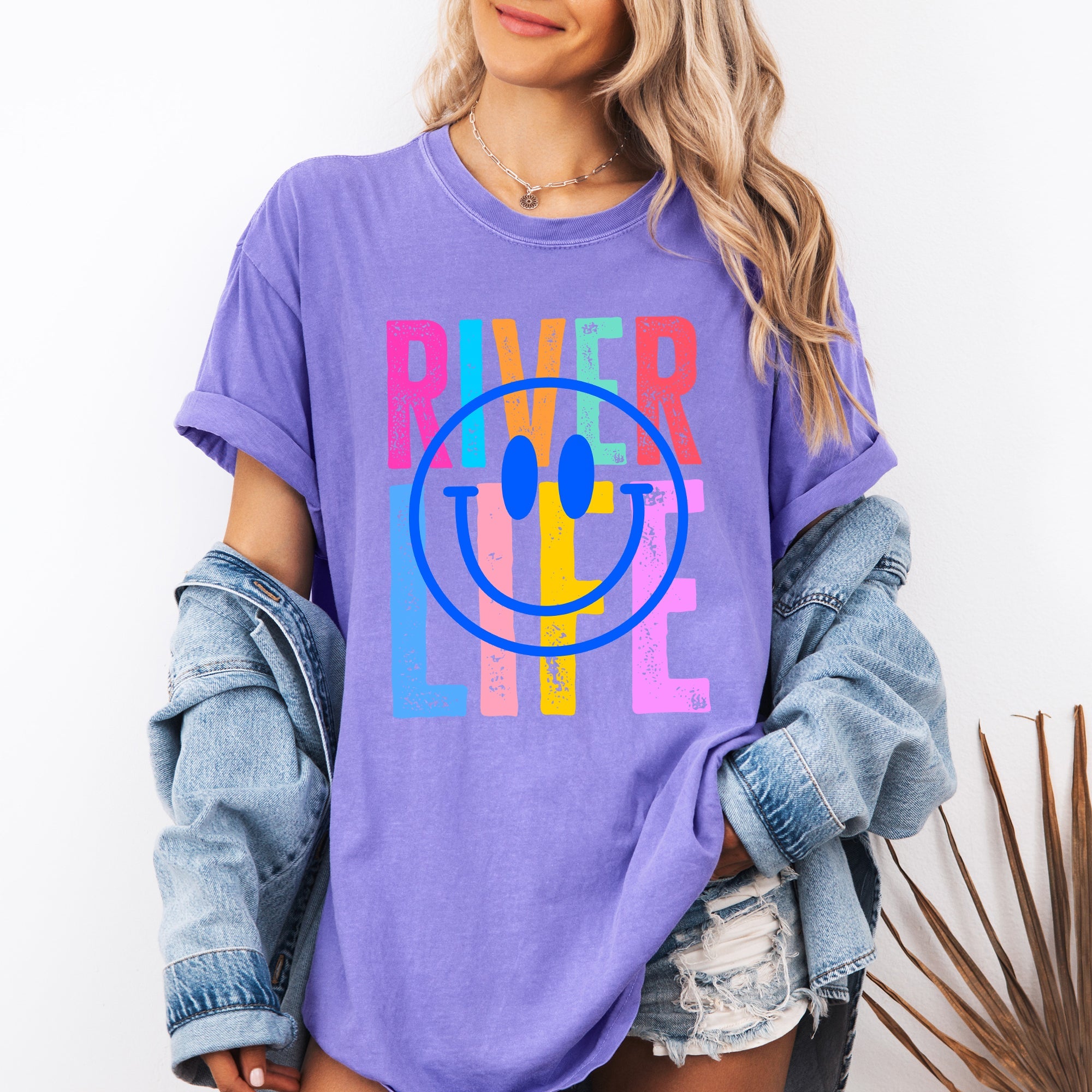 River Life Float Summer River Rat Retro Vintage Vibe Graphic Artwork Edition Comfort Colors Tee