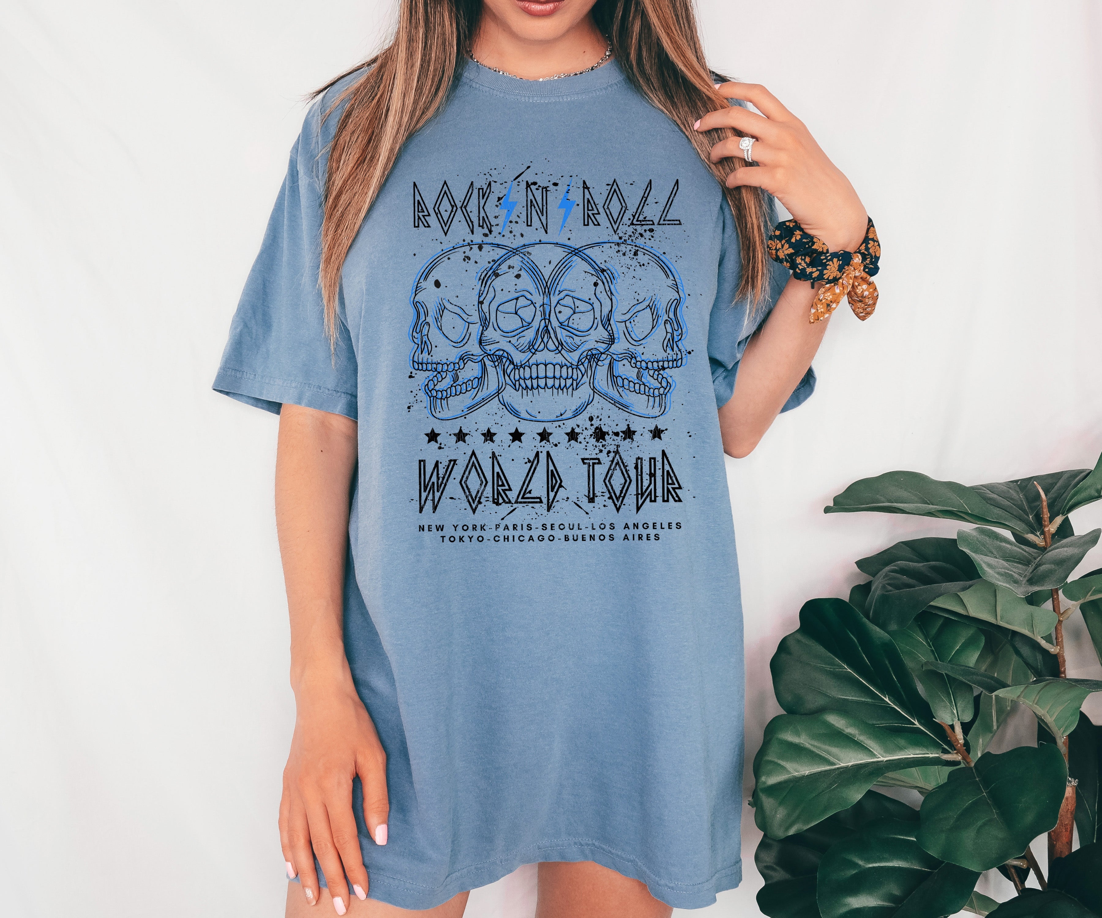 Rock World Tour Skulls Skeleton 80s Classic Rock Music Vintage Concert Artwork Comfort Colors Tee