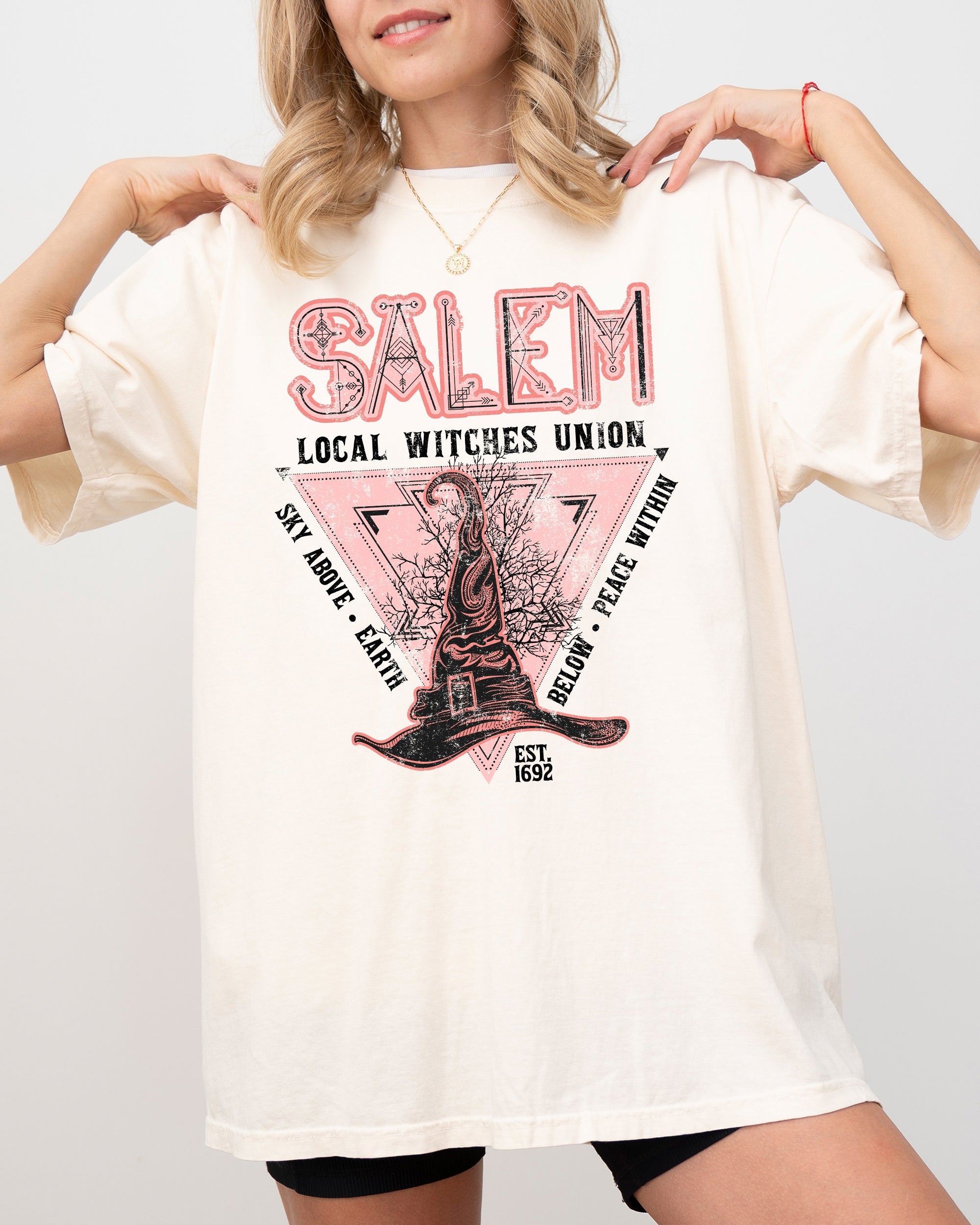 Salem Witches Union 1692 Halloween Sky Above Earth Below Peace Within Local Witch Union Comfort Colors Tee