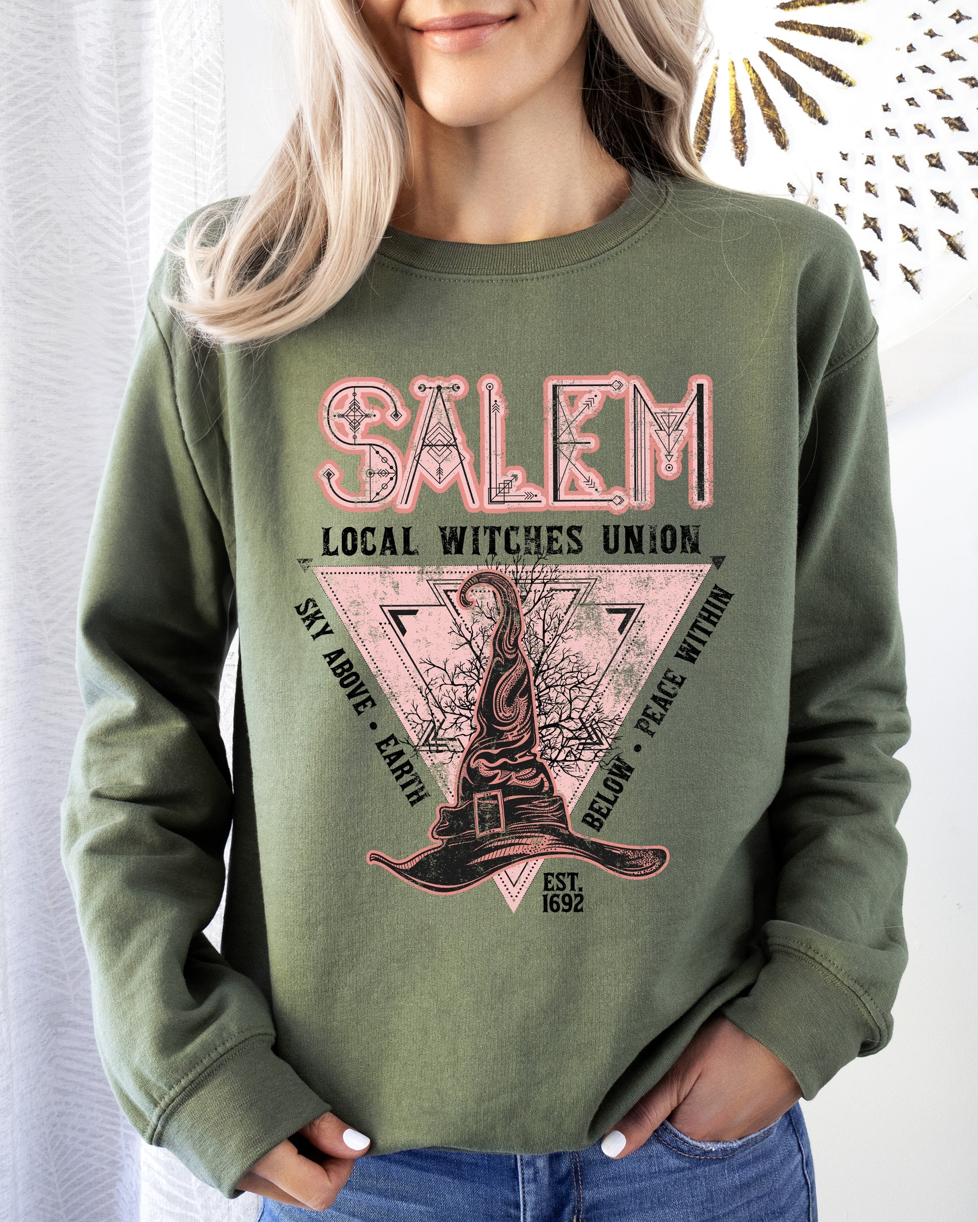 Salem Witches Union 1692 Halloween Sky Above Earth Below Peace Within Local Witch Union Sweatshirt