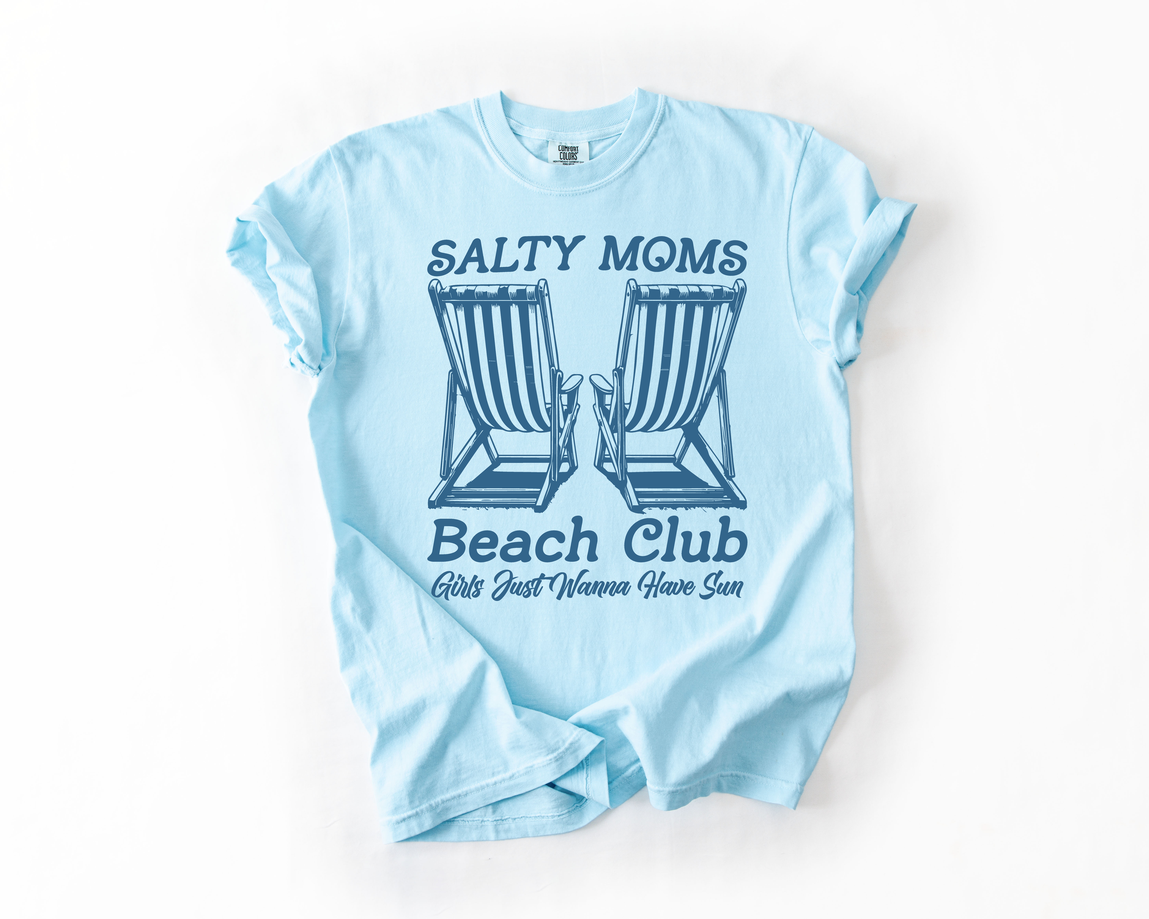 Salty Moms Beach Day Adventure Sunshine Travel Vacation Seaside Memories Comfort Colors Tee