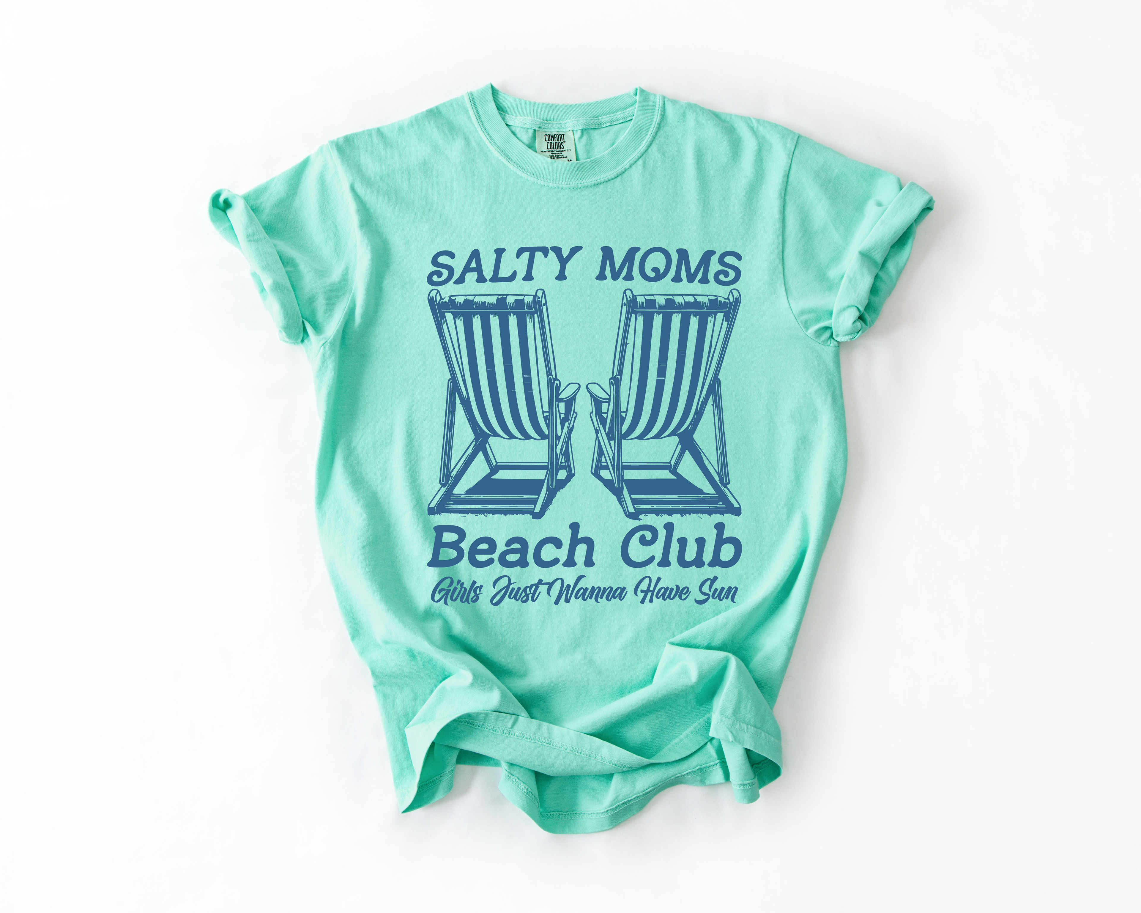 Salty Moms Beach Day Adventure Sunshine Travel Vacation Seaside Memories Comfort Colors Tee