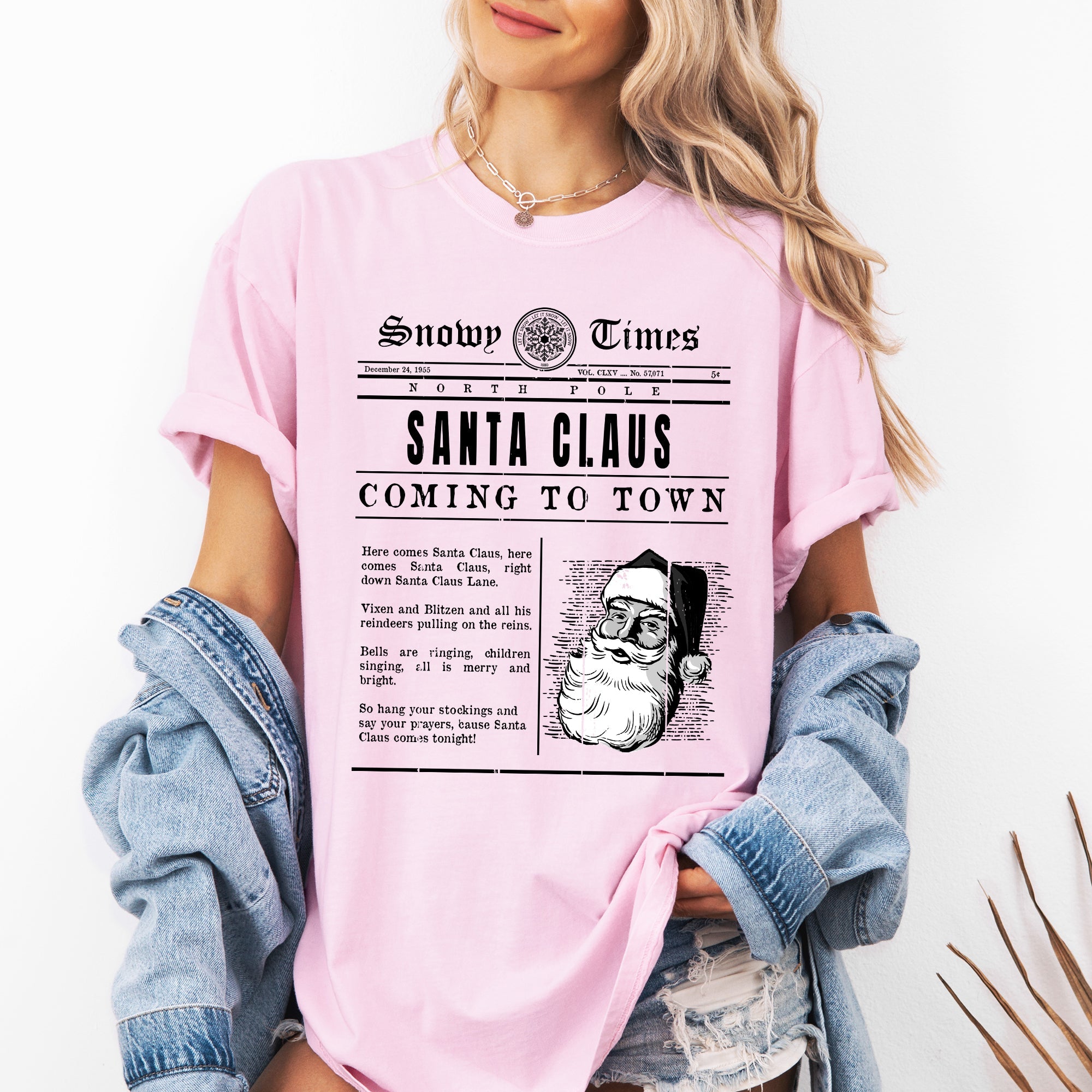 Santa Claus Is Coming To Town Newspaper Winter Snow Xmas Vintage Print Comfort Colors Tee