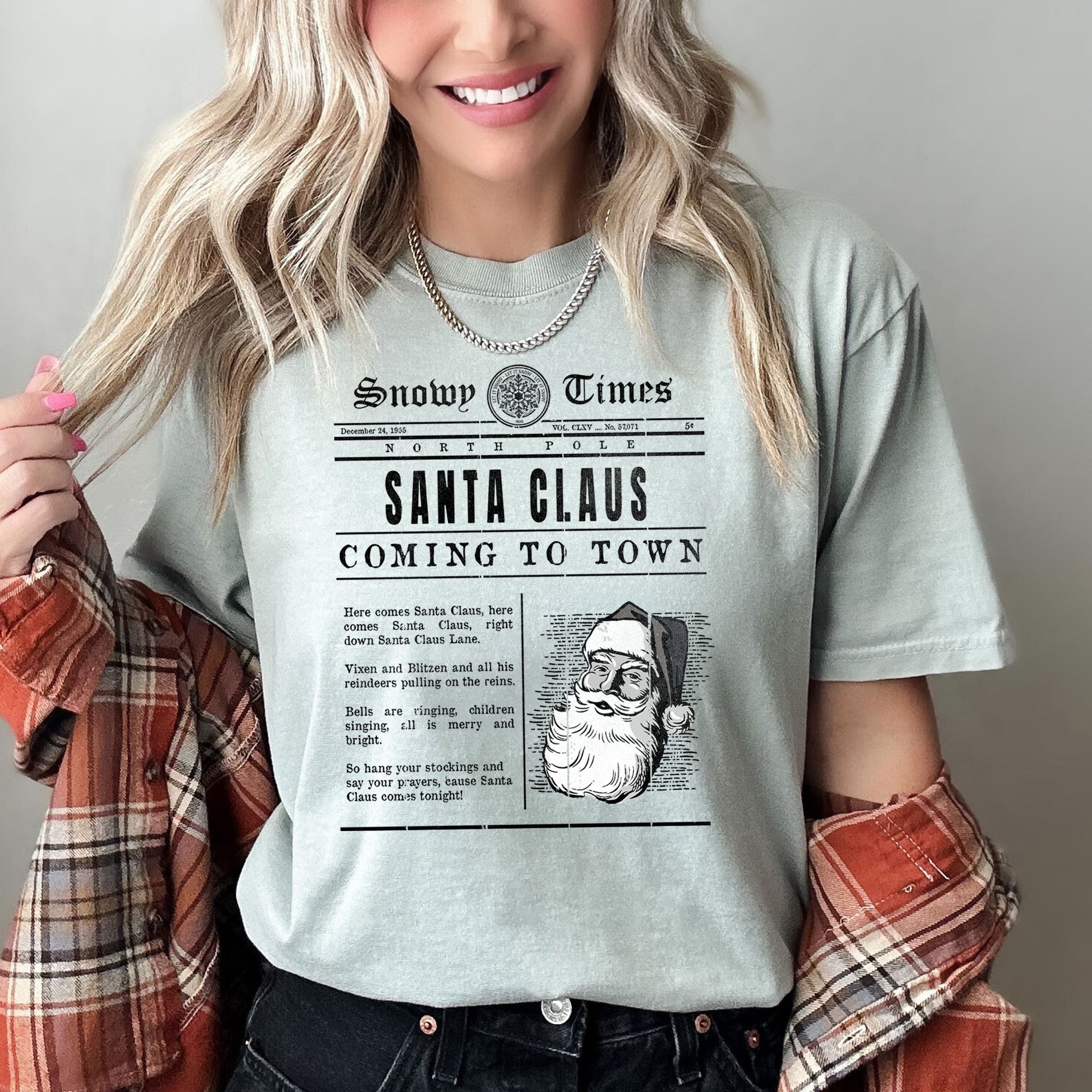 Santa Claus Is Coming To Town Retro Newspaper Vintage Christmas Comfort Colors Tee