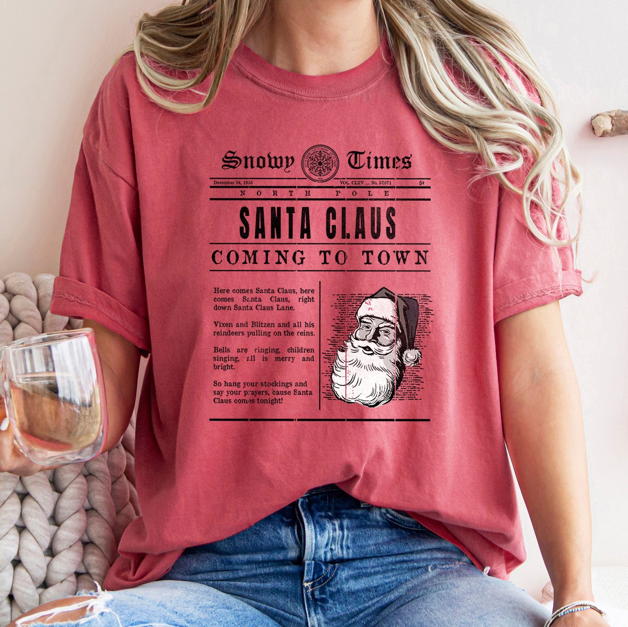 Santa Claus Is Coming To Town Retro Newspaper Vintage Christmas Comfort Colors Tee