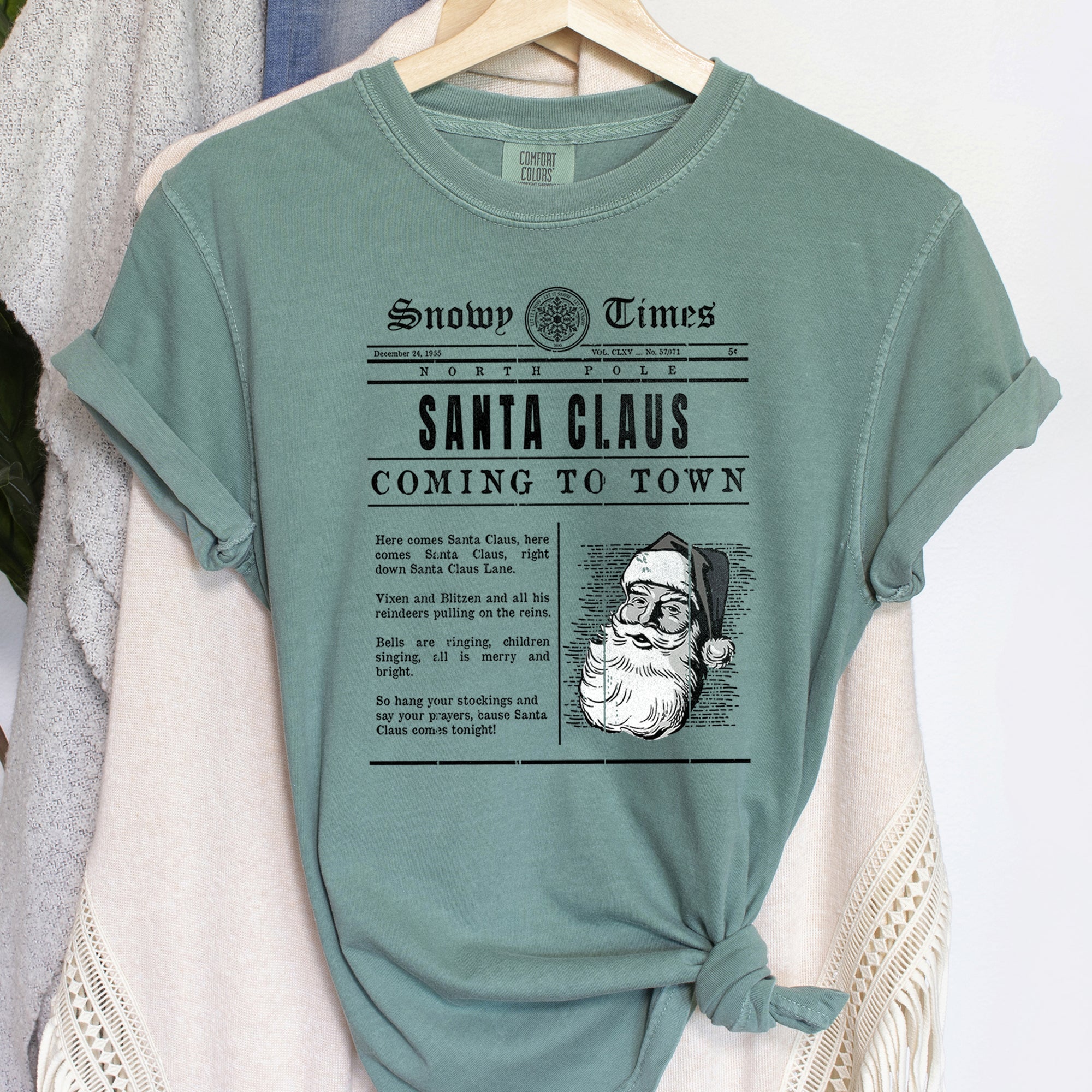 Santa Claus Is Coming To Town Retro Newspaper Vintage Christmas Comfort Colors Tee