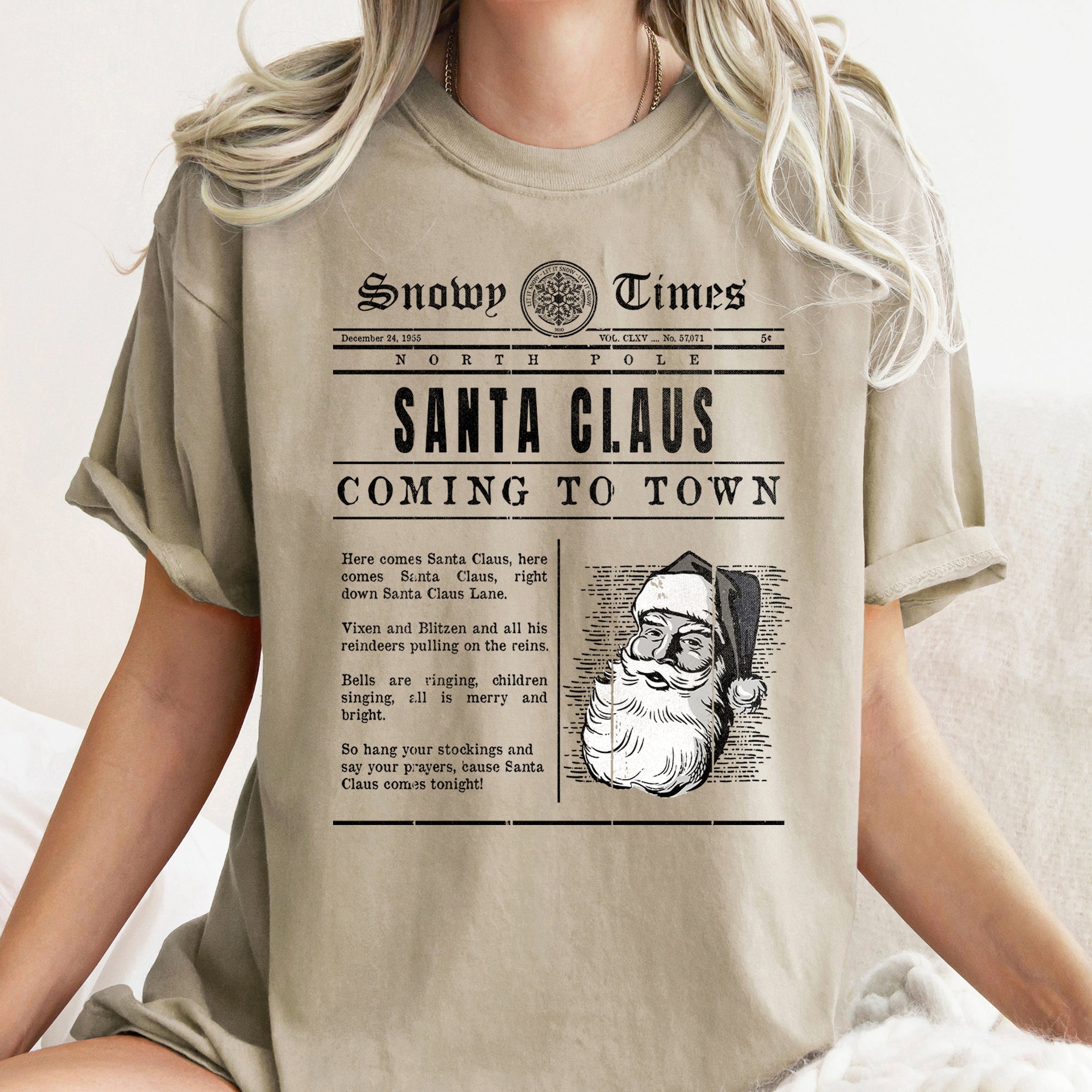 Santa Claus Is Coming To Town Retro Newspaper Vintage Christmas Comfort Colors Tee