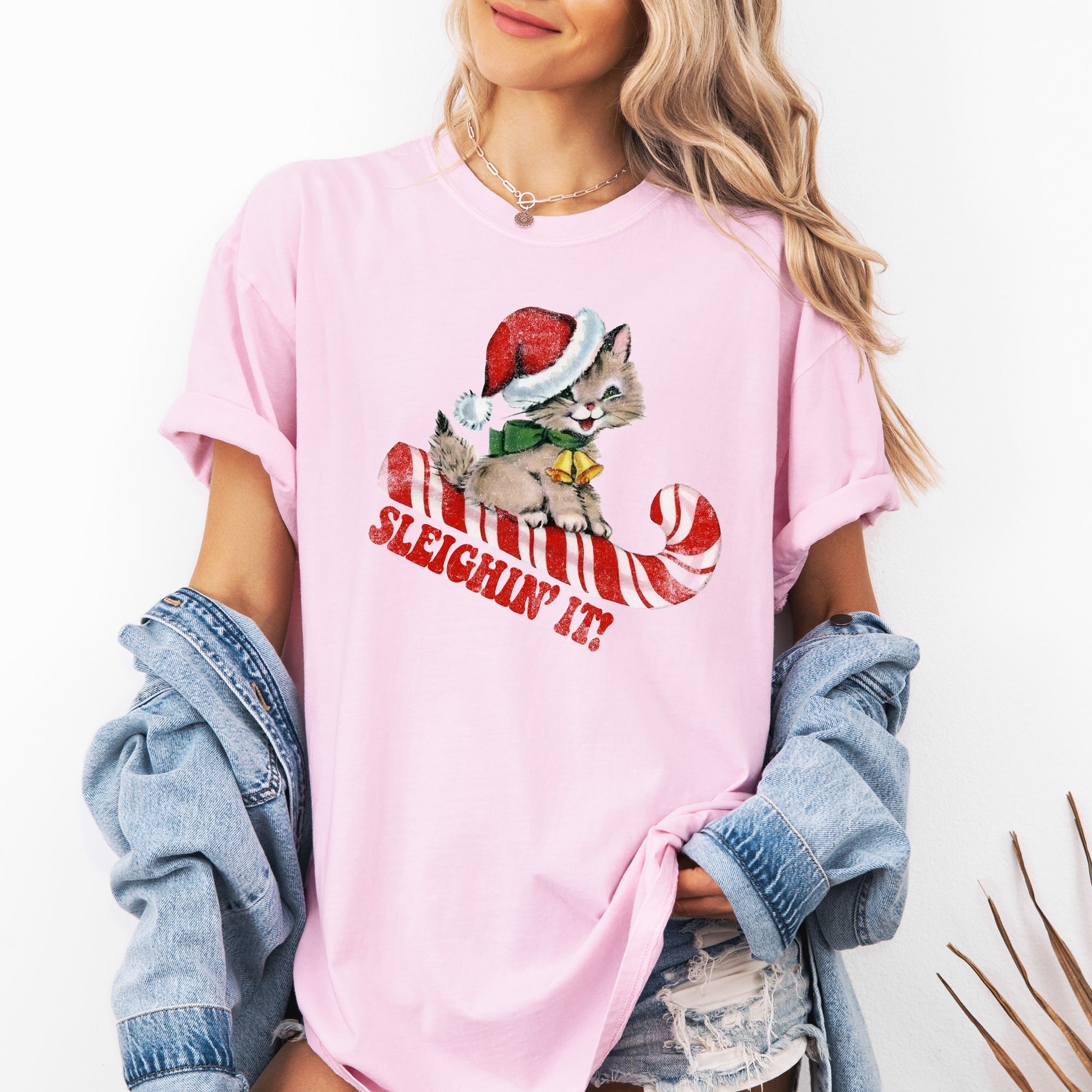 Sleighing It Cute Kitty Cat Christmas Santa Xmas Holiday Cheer Snow Globe Edition Comfort Colors Tee
