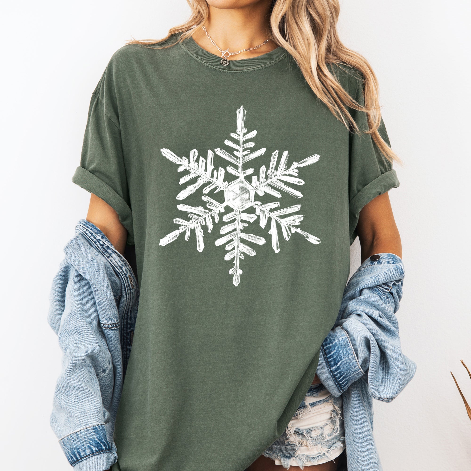 Snowflake Beautiful Winter Christmas Snow Xmas Edition Vintage Holiday Design Comfort Colors Tee