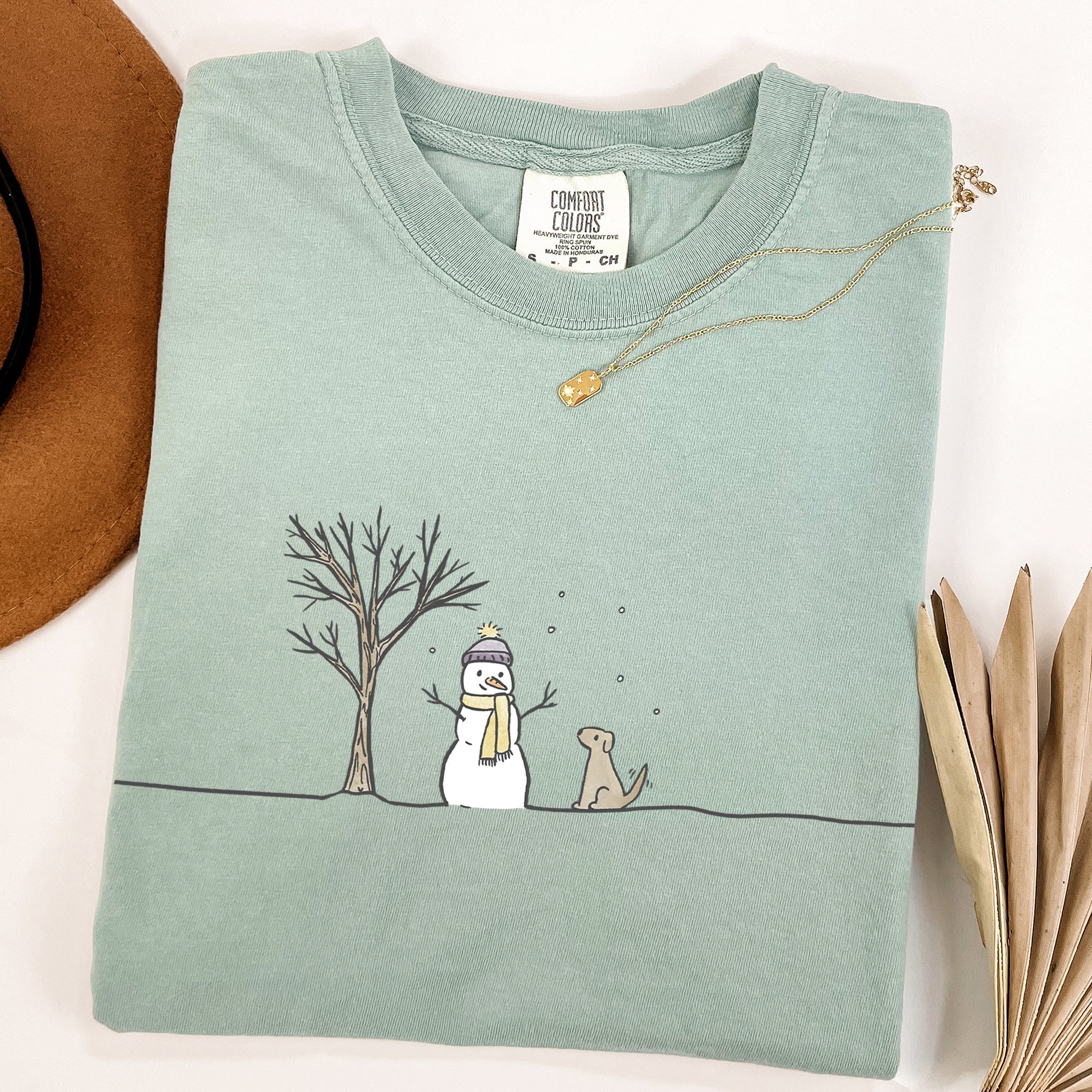 Snowman And Dog Christmas Santa Xmas Winter Snow Scene Vintage Comfort Colors Tee