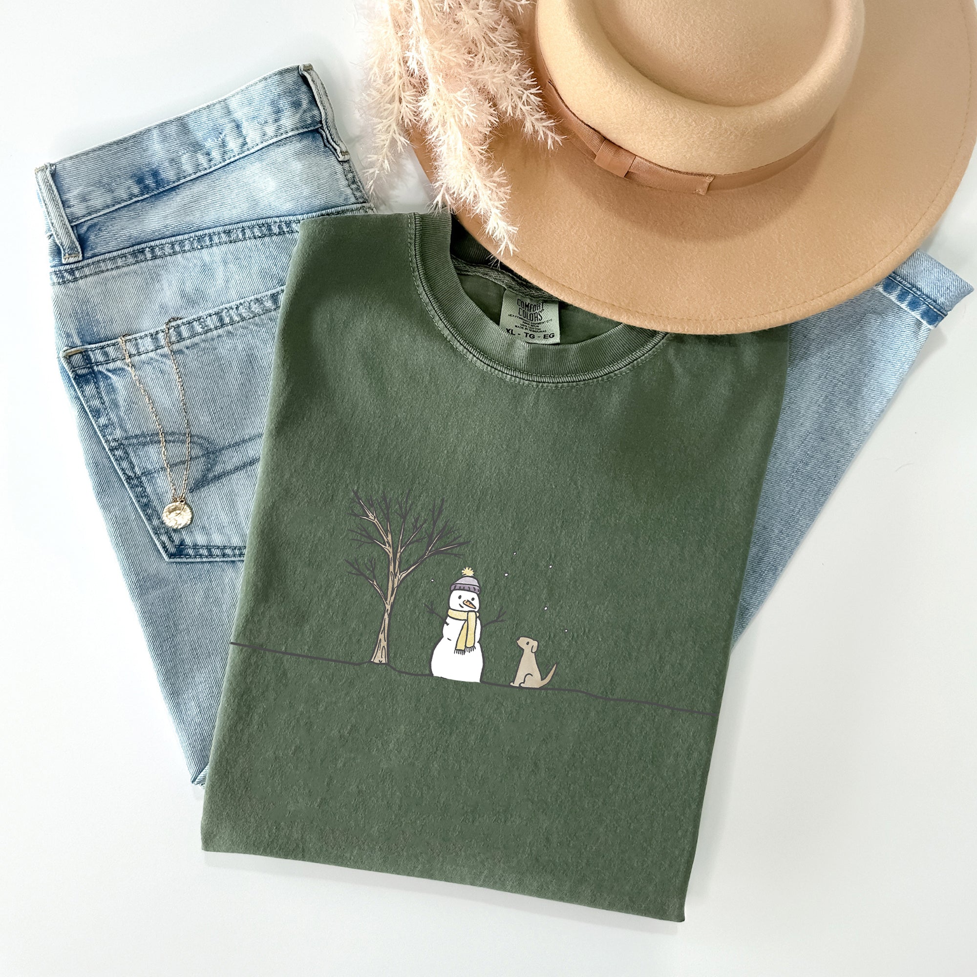 Snowman And Dog Christmas Santa Xmas Winter Snow Scene Vintage Comfort Colors Tee