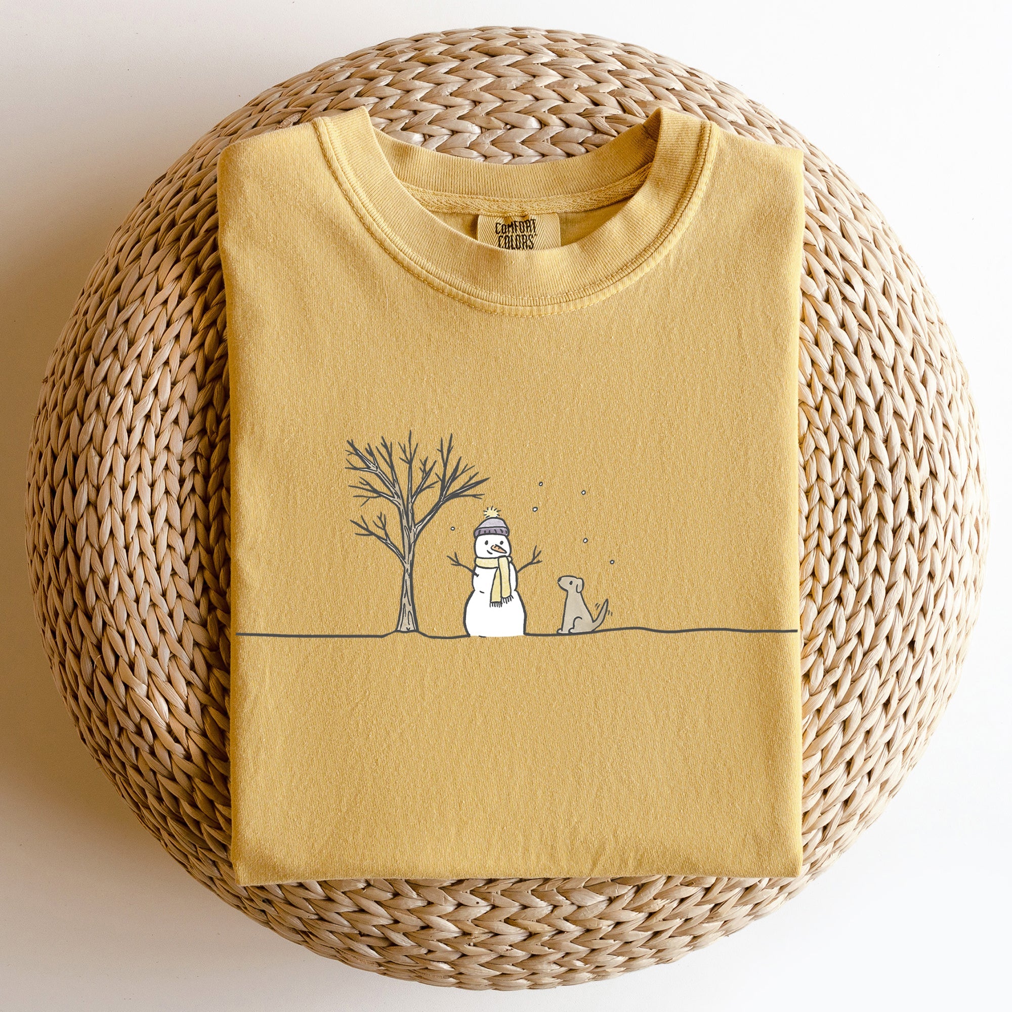 Snowman And Dog Christmas Santa Xmas Winter Snow Scene Vintage Comfort Colors Tee