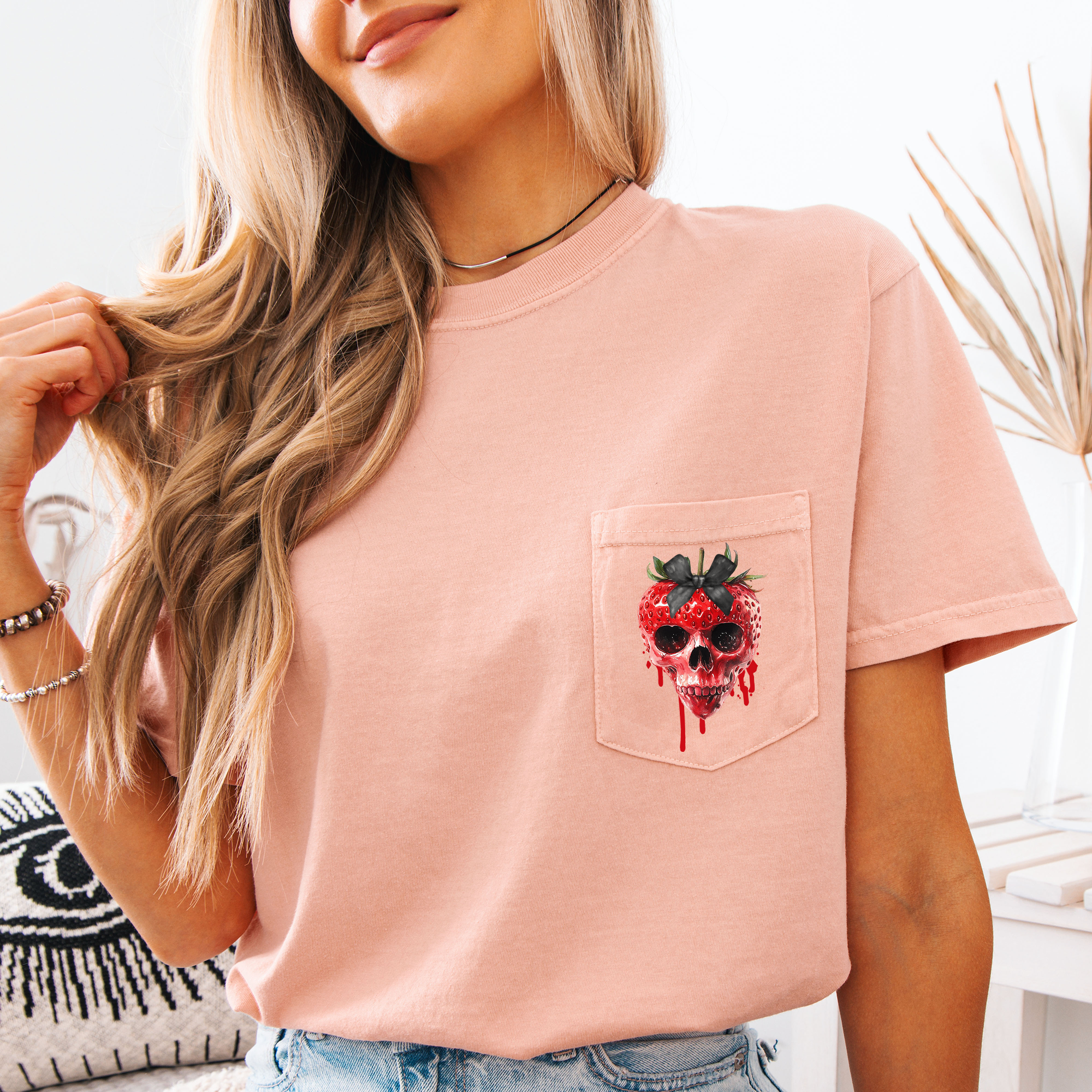 Spooky Strawberry Skeleton Halloween Creepy Juggling Jack-O-Lanterns Comfort Colors Pocket Tee