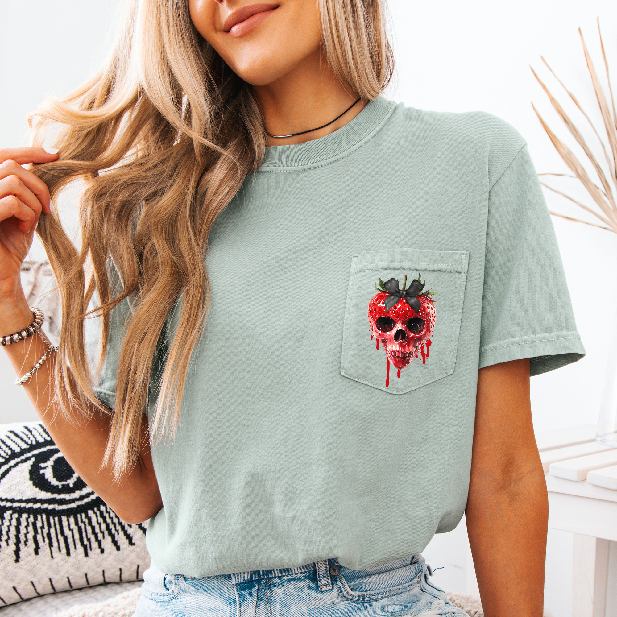 Spooky Strawberry Skeleton Halloween Creepy Juggling Jack-O-Lanterns Comfort Colors Pocket Tee