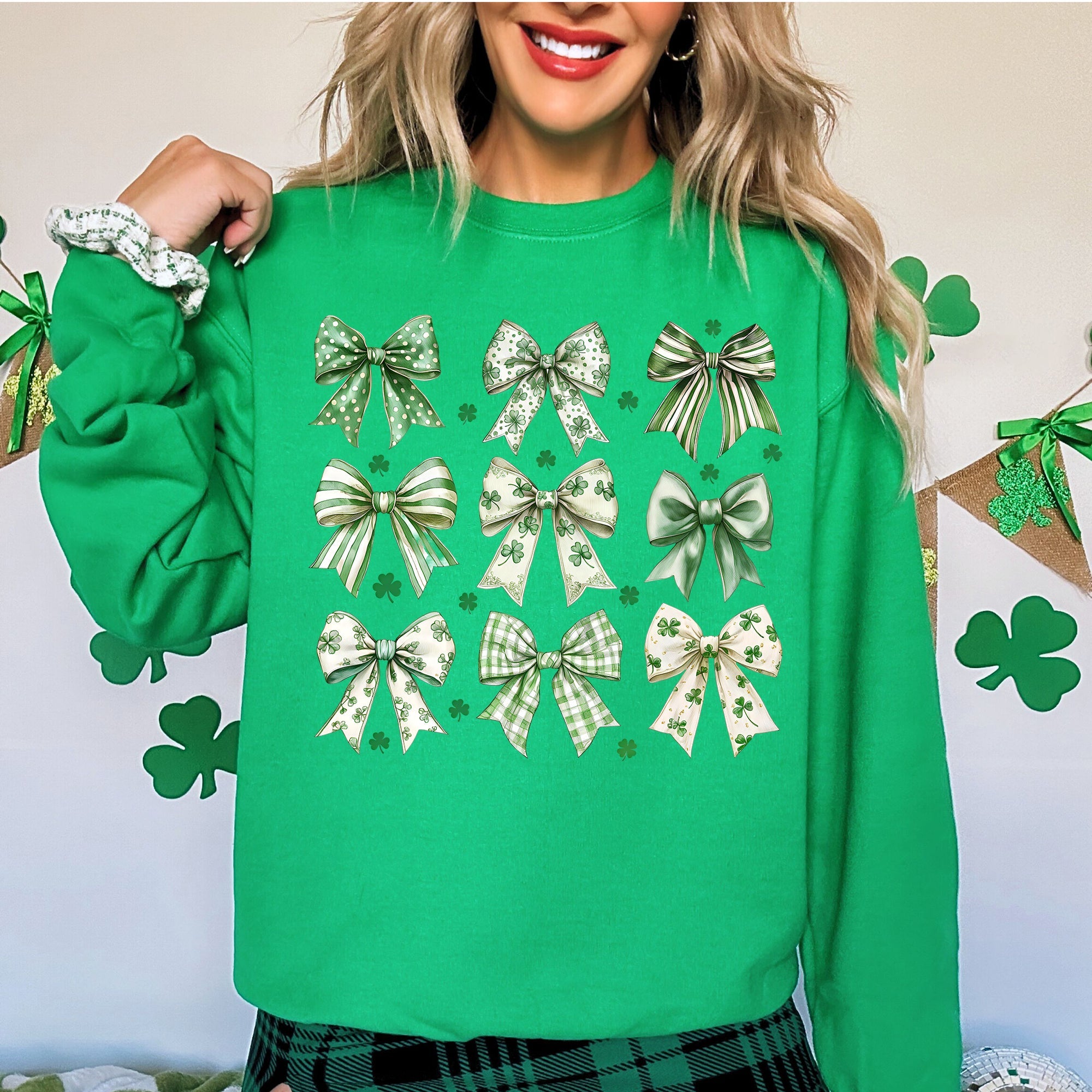 St Patrick's Coquette Bows Ribbons St Patrick's Day Shamrock Clover Leprechaun Sweatshirt