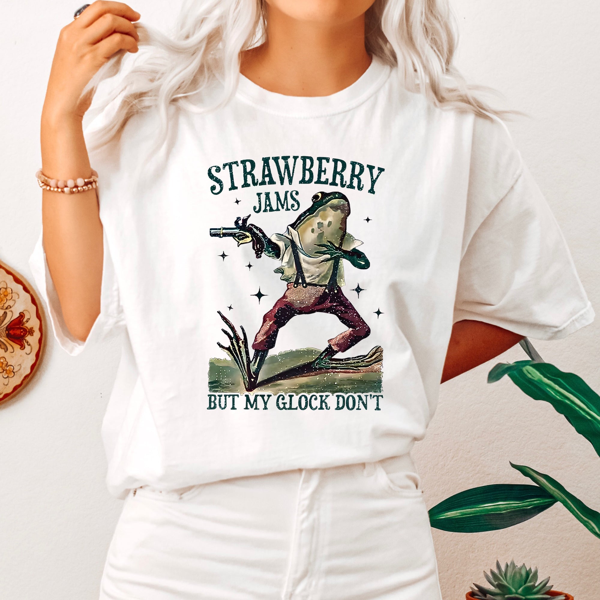 Strawberry Jams Glock Don't Frog Meme Joke Aesthetic Trendy Toad Comfort Colors Tee