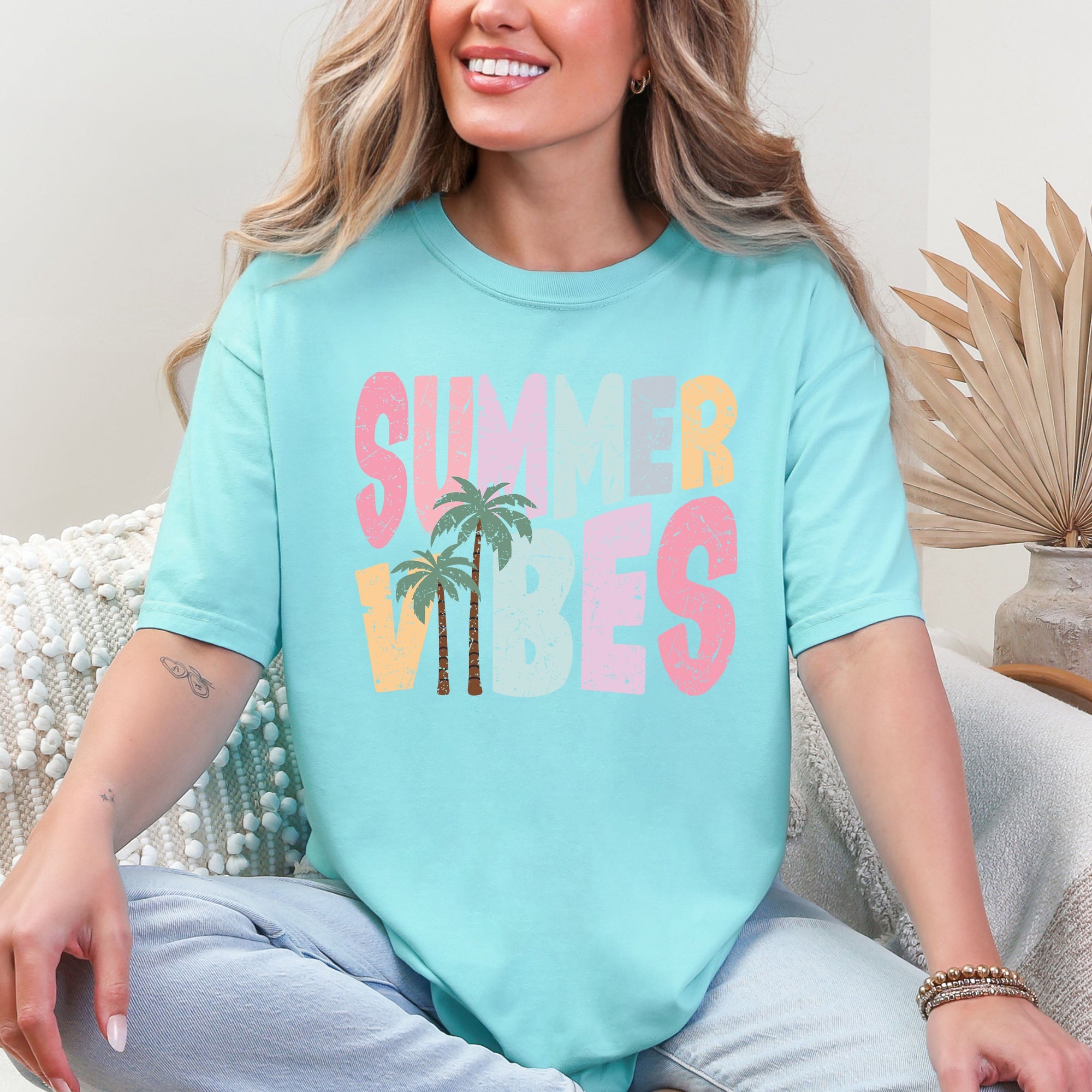 Summer Vibes Retro Colorful Beach Sunset Palm Trees Seaside Fun Vintage Vibes Edition Comfort Colors Tee