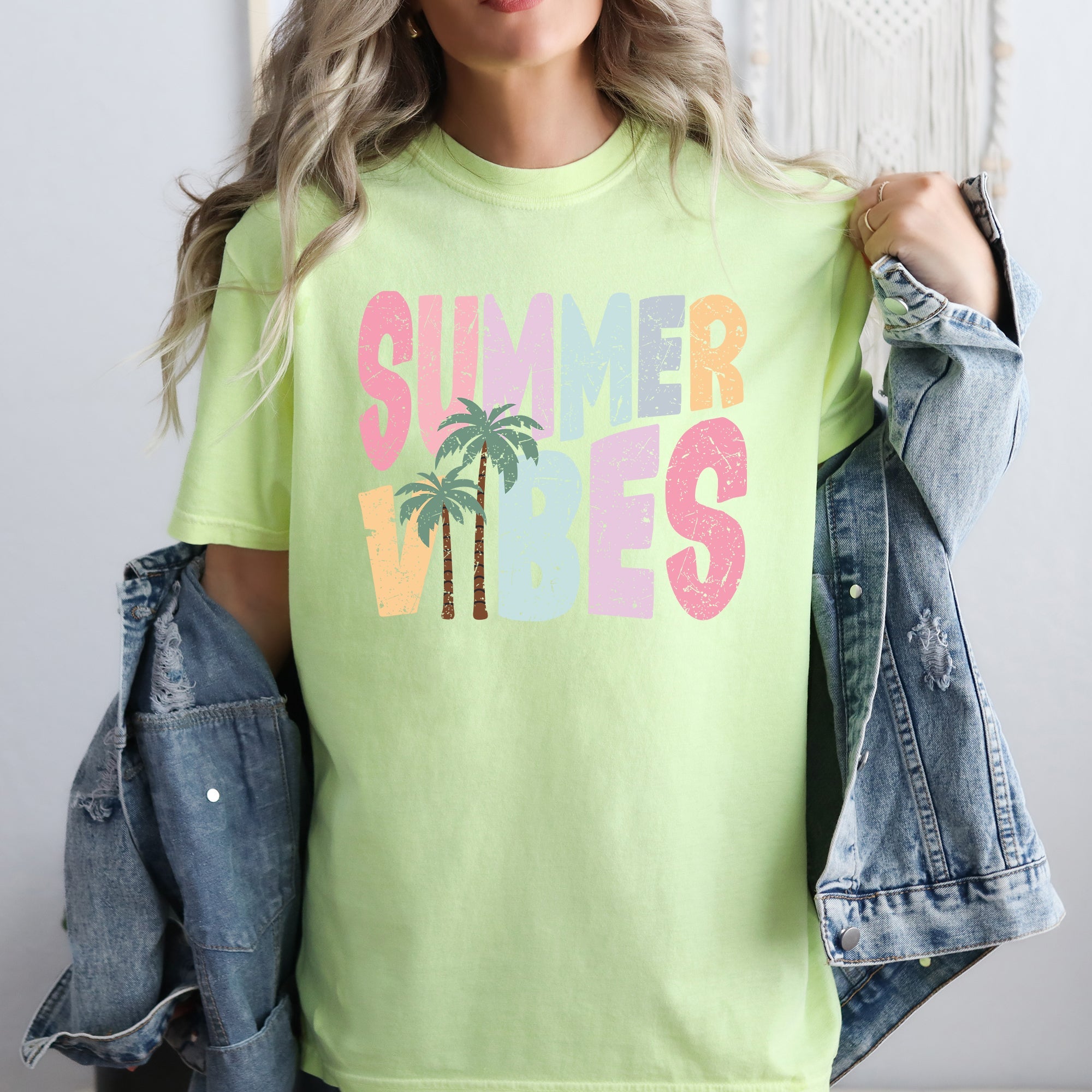 Summer Vibes Retro Colorful Beach Sunset Palm Trees Seaside Fun Vintage Vibes Edition Comfort Colors Tee