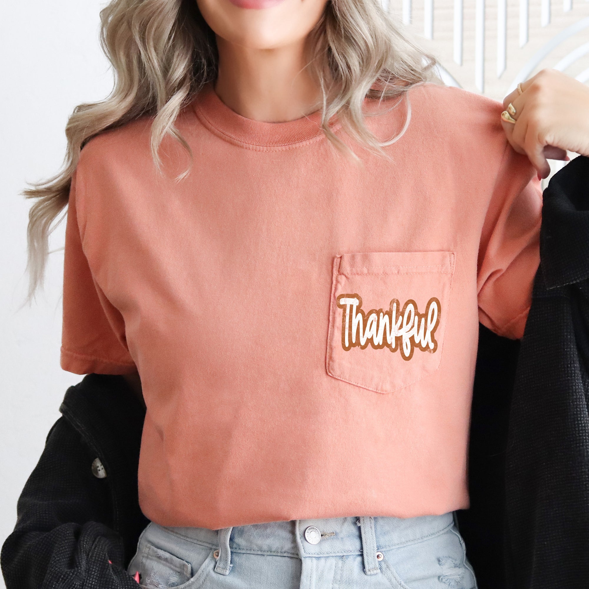Thankful Vintage Thanksgiving Rustic Fall Lettering Artwork Series Comfort Colors Tee