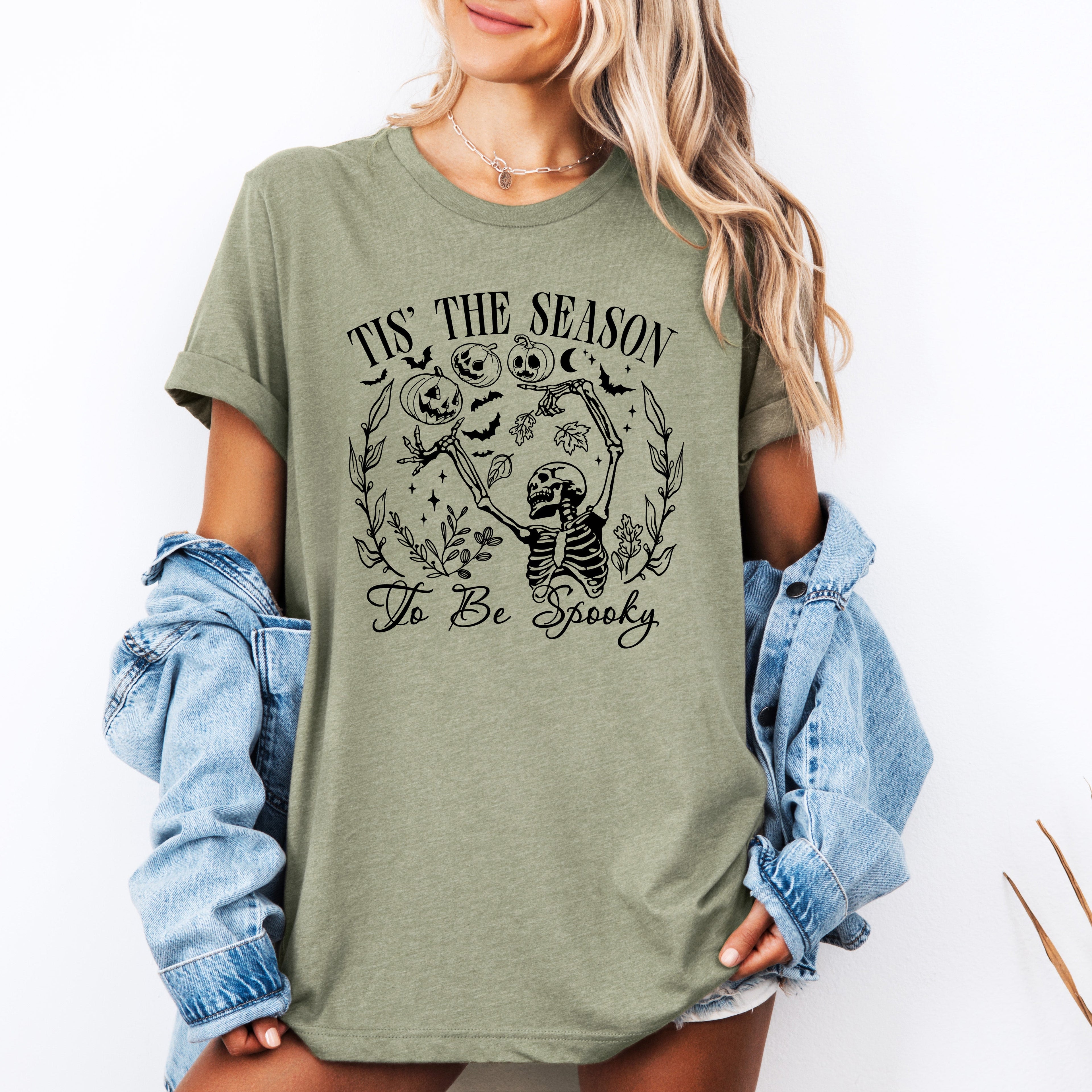 Tis The Season To Be Spooky Skeleton Halloween Retro Vintage Distressed Print Graphic Tee