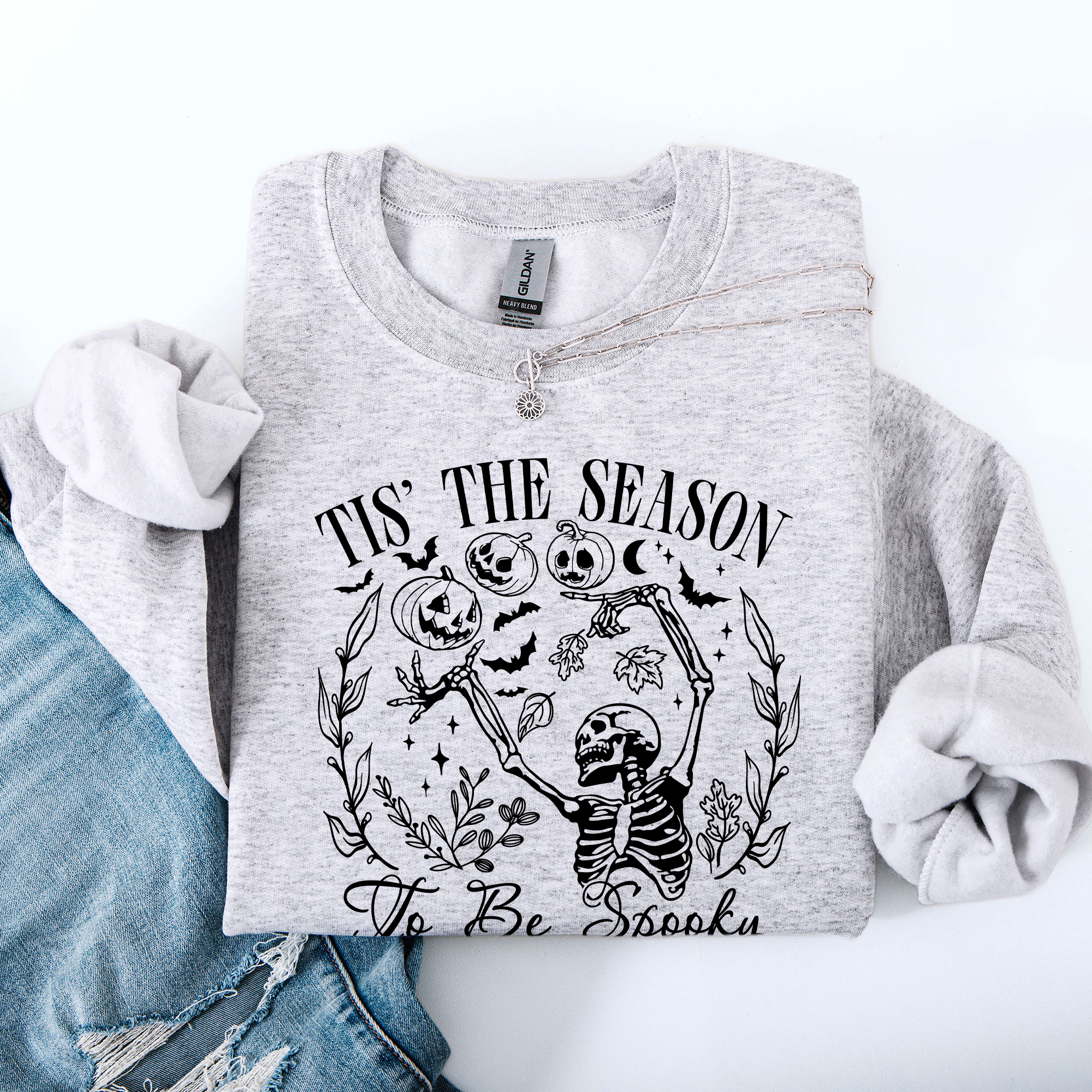 Tis The Season To Be Spooky Skeleton Halloween Retro Classic Ghoulish Festive Night Edition Sweatshirt