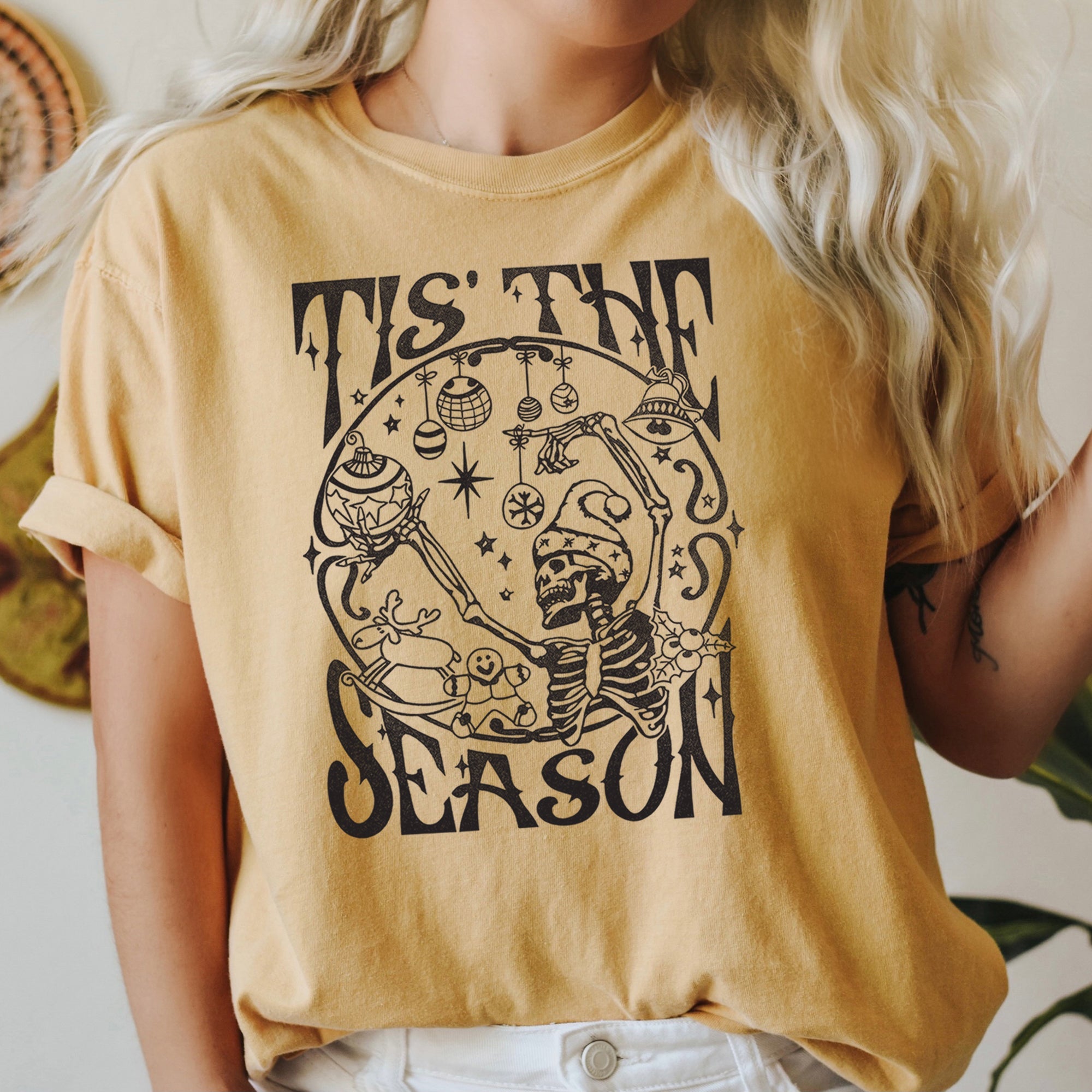 Tis The Season Christmas Skeleton Jolly Dancing Retro Vintage Comfort Colors Tee