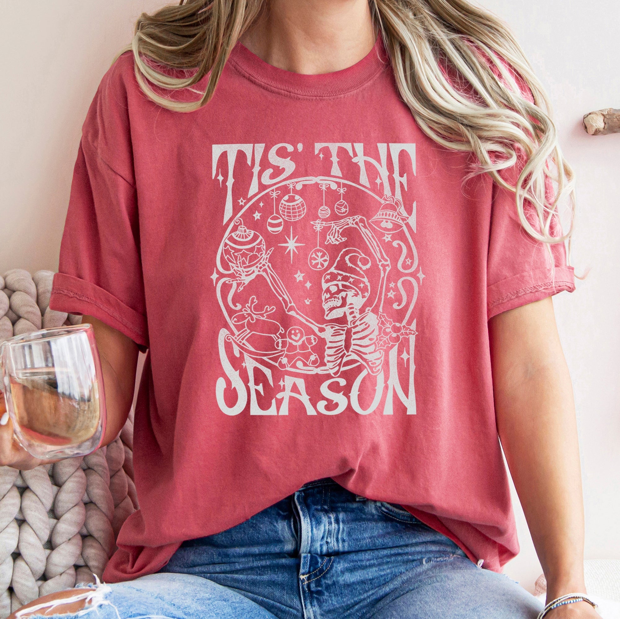 Tis The Season Christmas Skeleton Jolly Dancing Retro Vintage Comfort Colors Tee