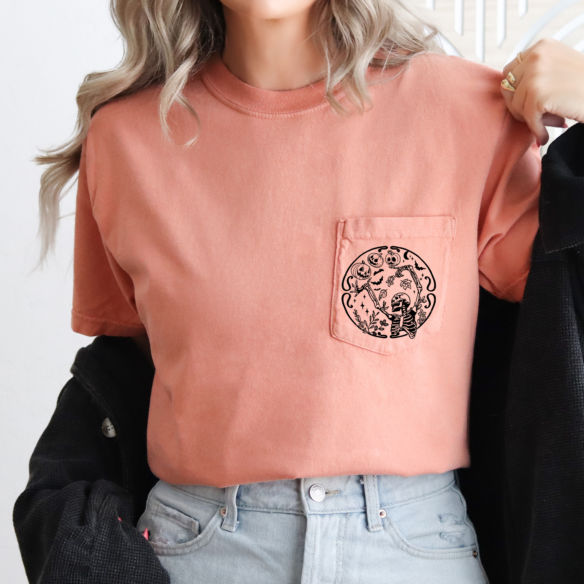 Tis The Season Spooky Skeleton Funny Halloween Creepy Limited Edition Comfort Colors Tee