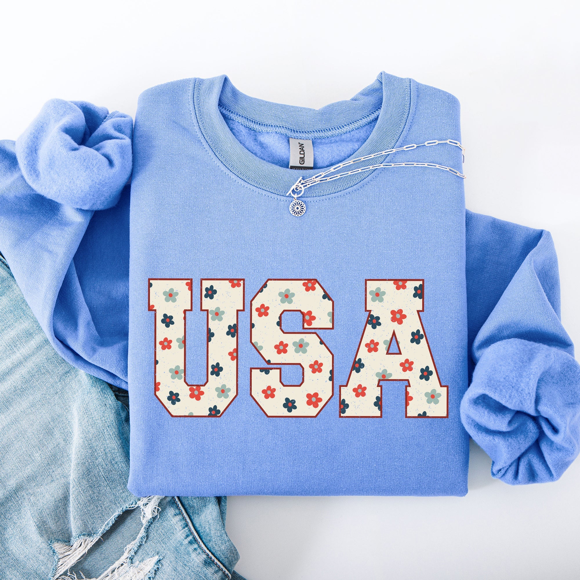 USA Flowers Minimalist Patriotic America 4th of July Independence Day Sweatshirt