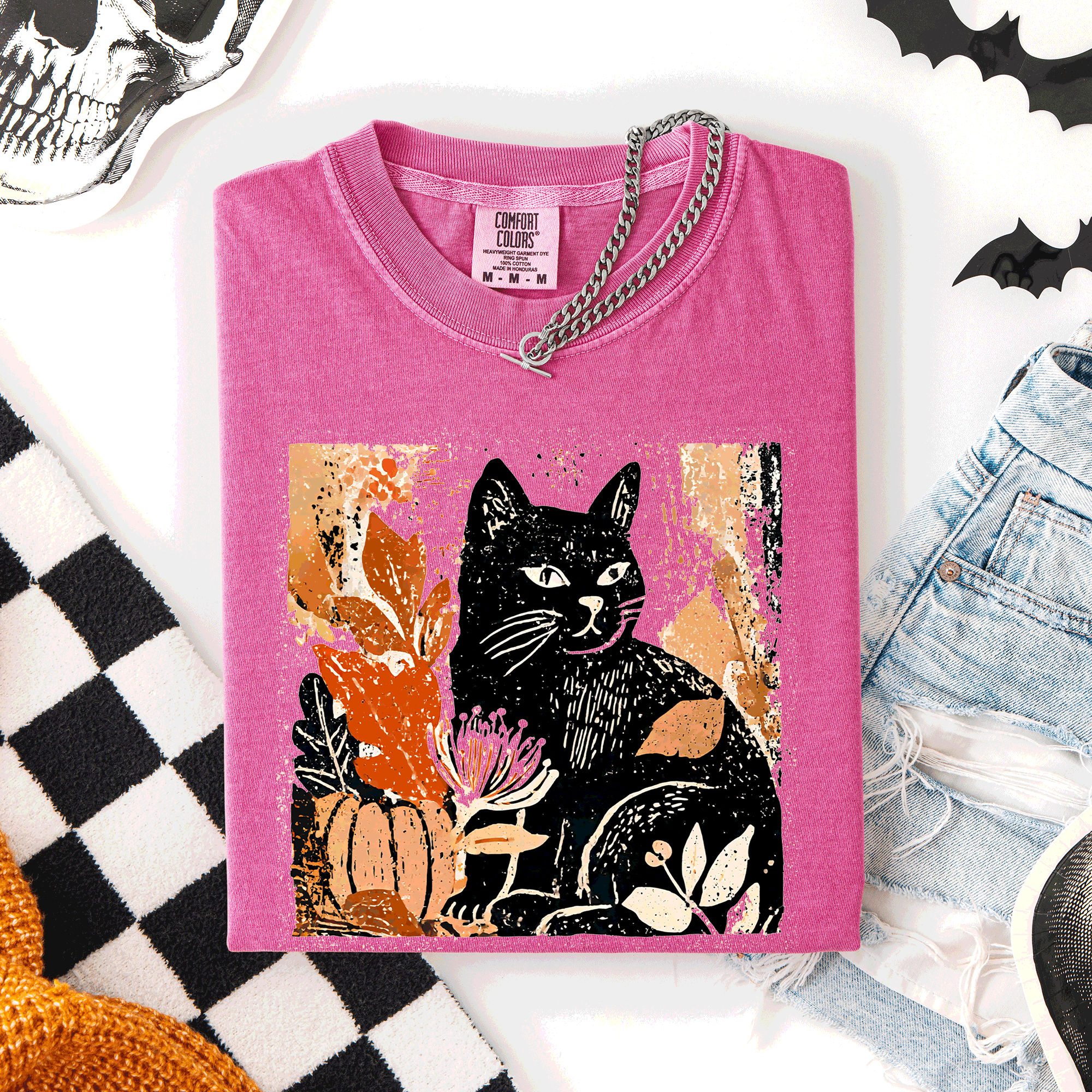 Vintage Black Cat Halloween Autumn Fall Pumpkin Cozy Spooky Nighttime Comfort Colors Tee