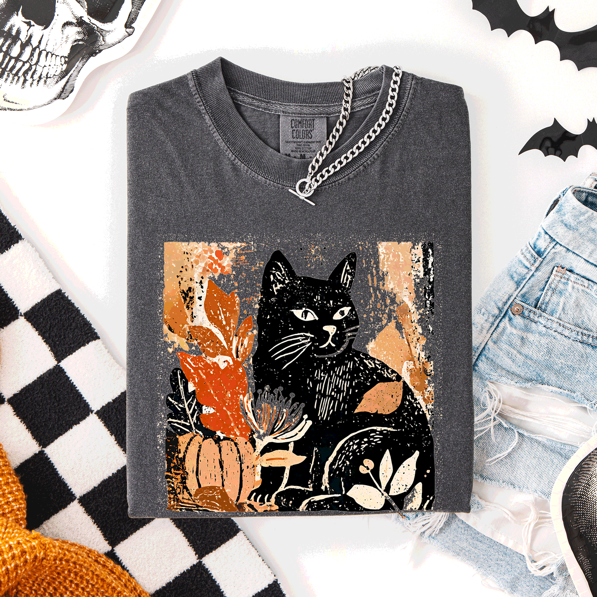 Vintage Black Cat Halloween Autumn Fall Pumpkin Cozy Spooky Nighttime Comfort Colors Tee