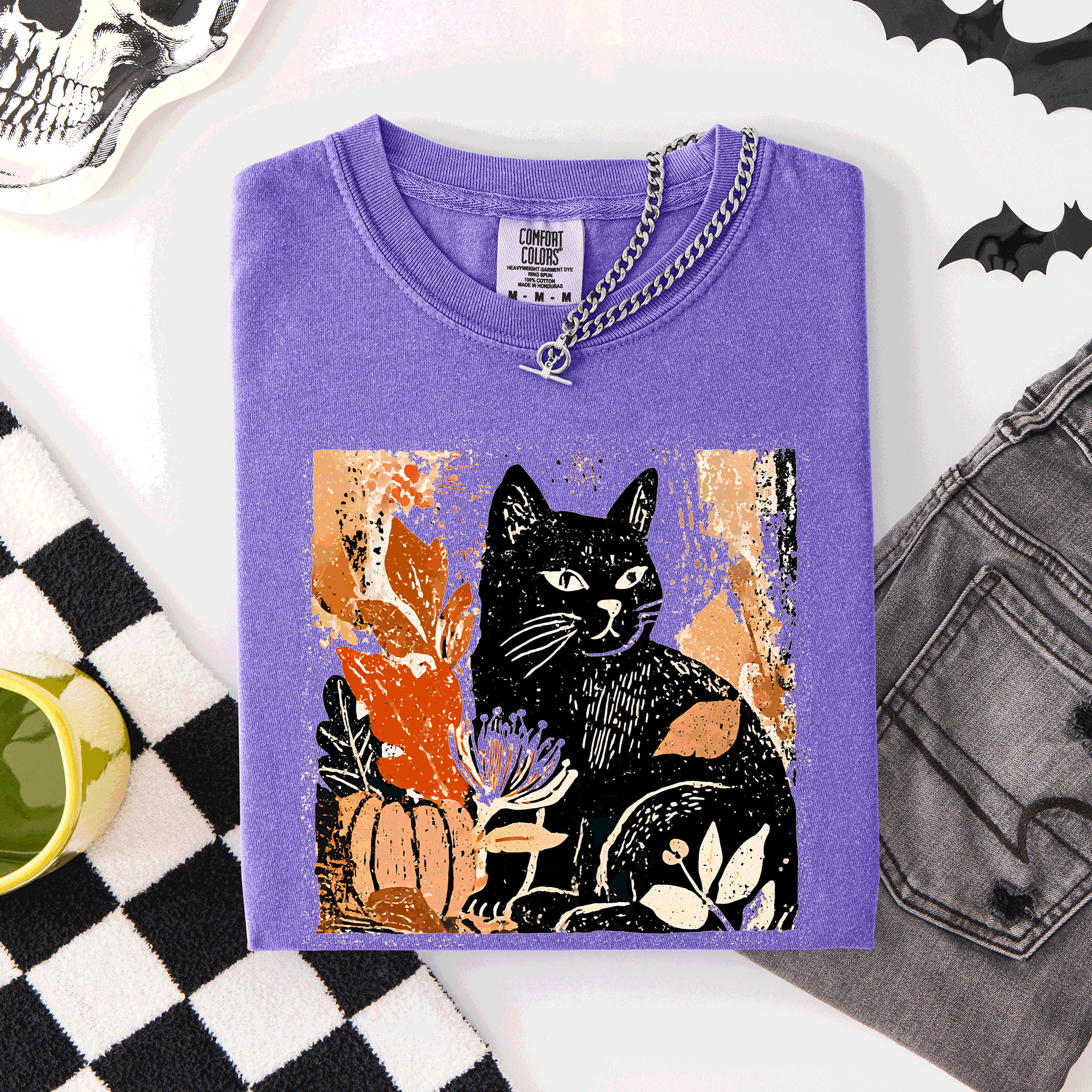 Vintage Black Cat Halloween Autumn Fall Pumpkin Cozy Spooky Nighttime Comfort Colors Tee