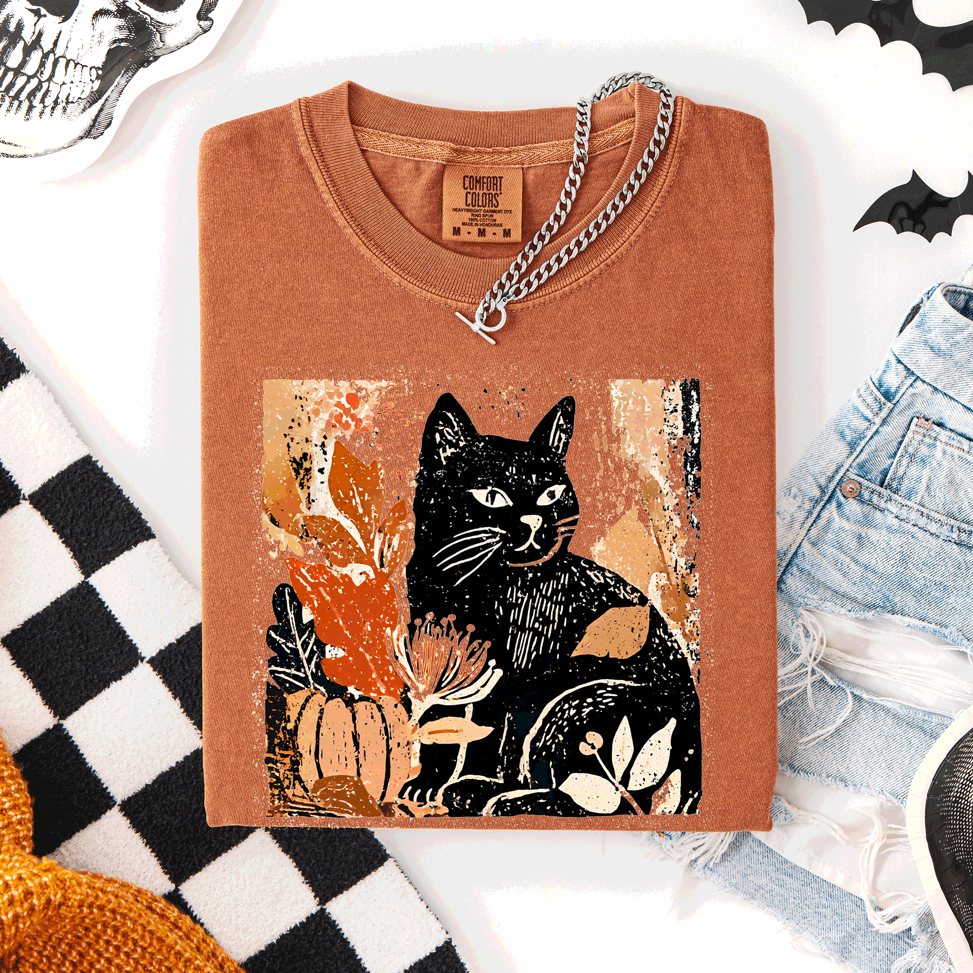 Vintage Black Cat Halloween Autumn Fall Pumpkin Cozy Spooky Nighttime Comfort Colors Tee
