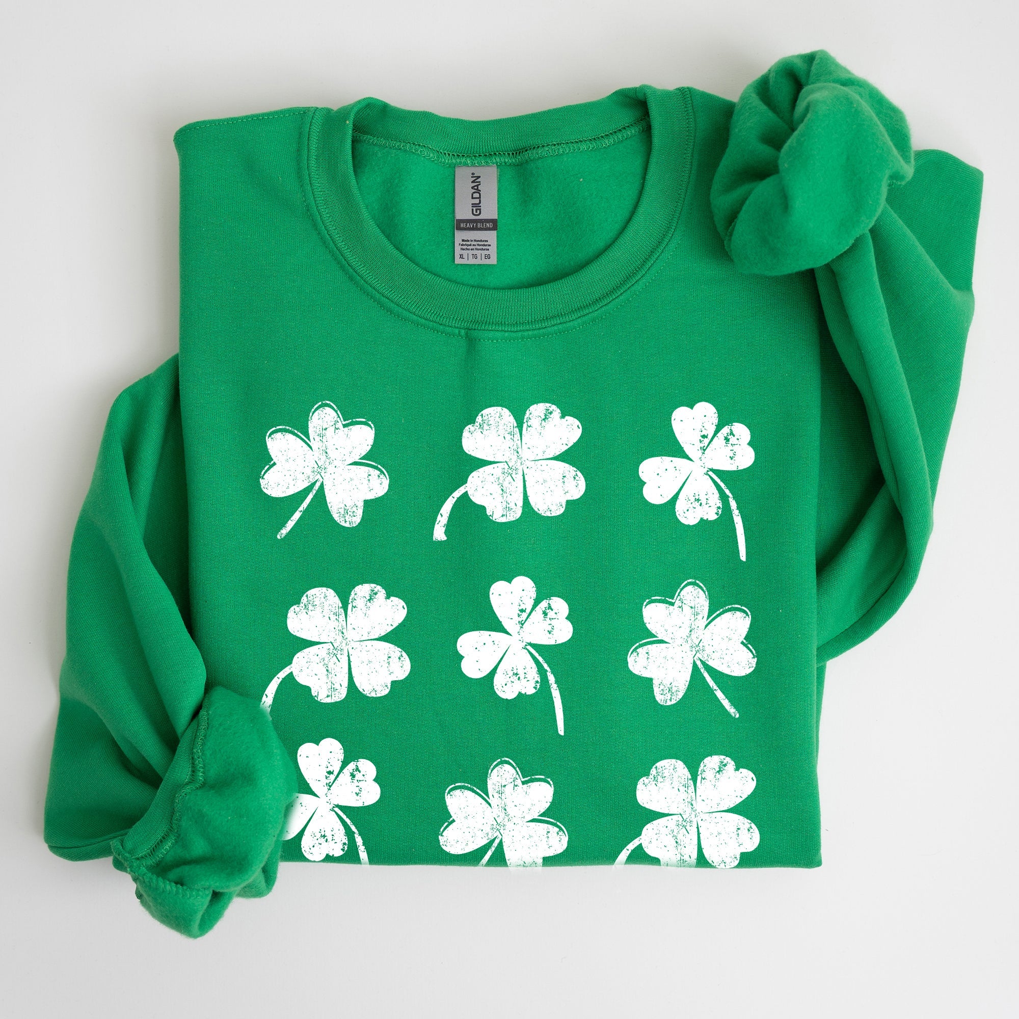 Vintage Shamrocks Ireland Clover St Patrick's Day Irish Heritage Collectible Sweatshirt