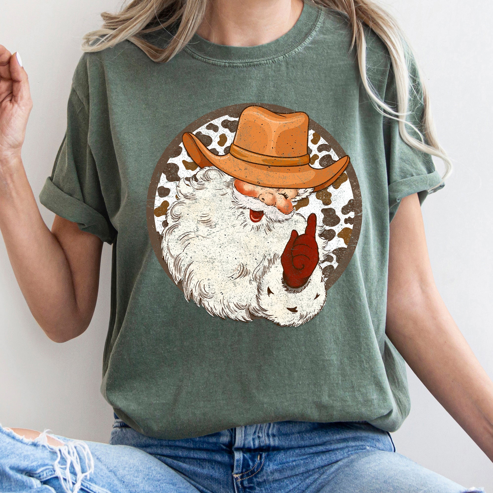 Western Cowboy Santa Hat Cow Print Christmas Retro Vintage Western Holiday Theme Comfort Colors Tee