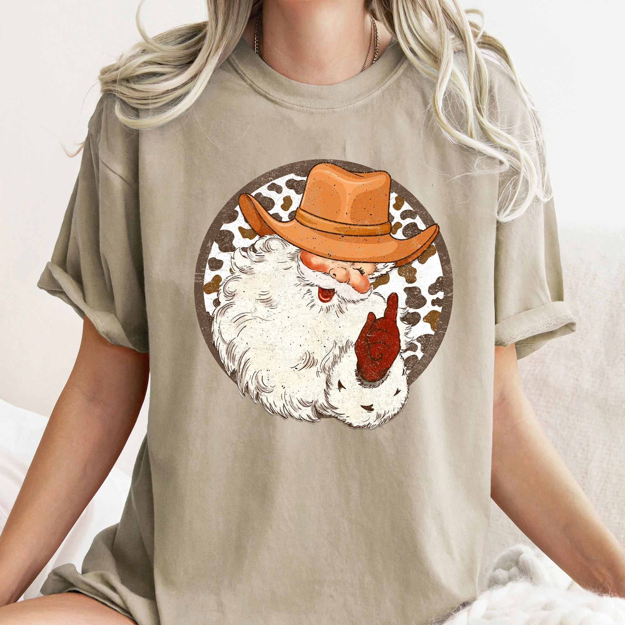 Western Cowboy Santa Hat Cow Print Christmas Retro Vintage Western Holiday Theme Comfort Colors Tee