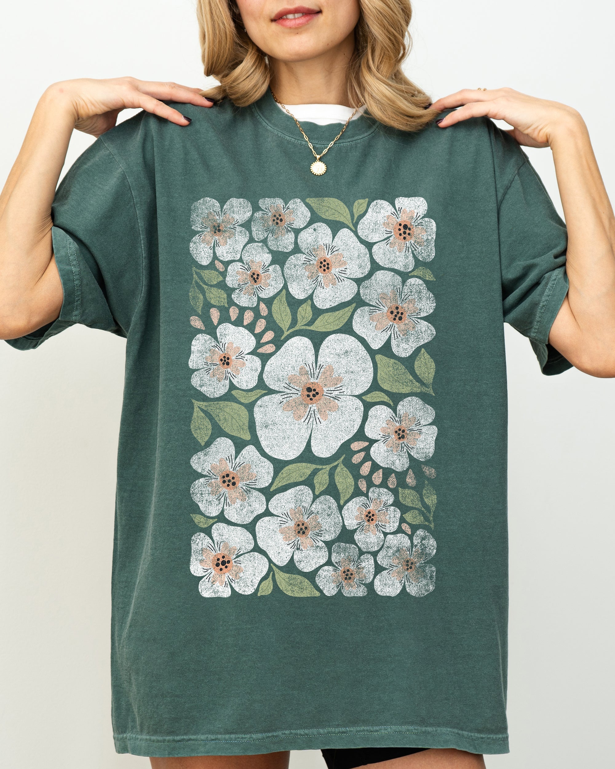 White Autumn Flowers Botanical Retro Fall Floral Vintage Garden Illustration Comfort Colors Tee