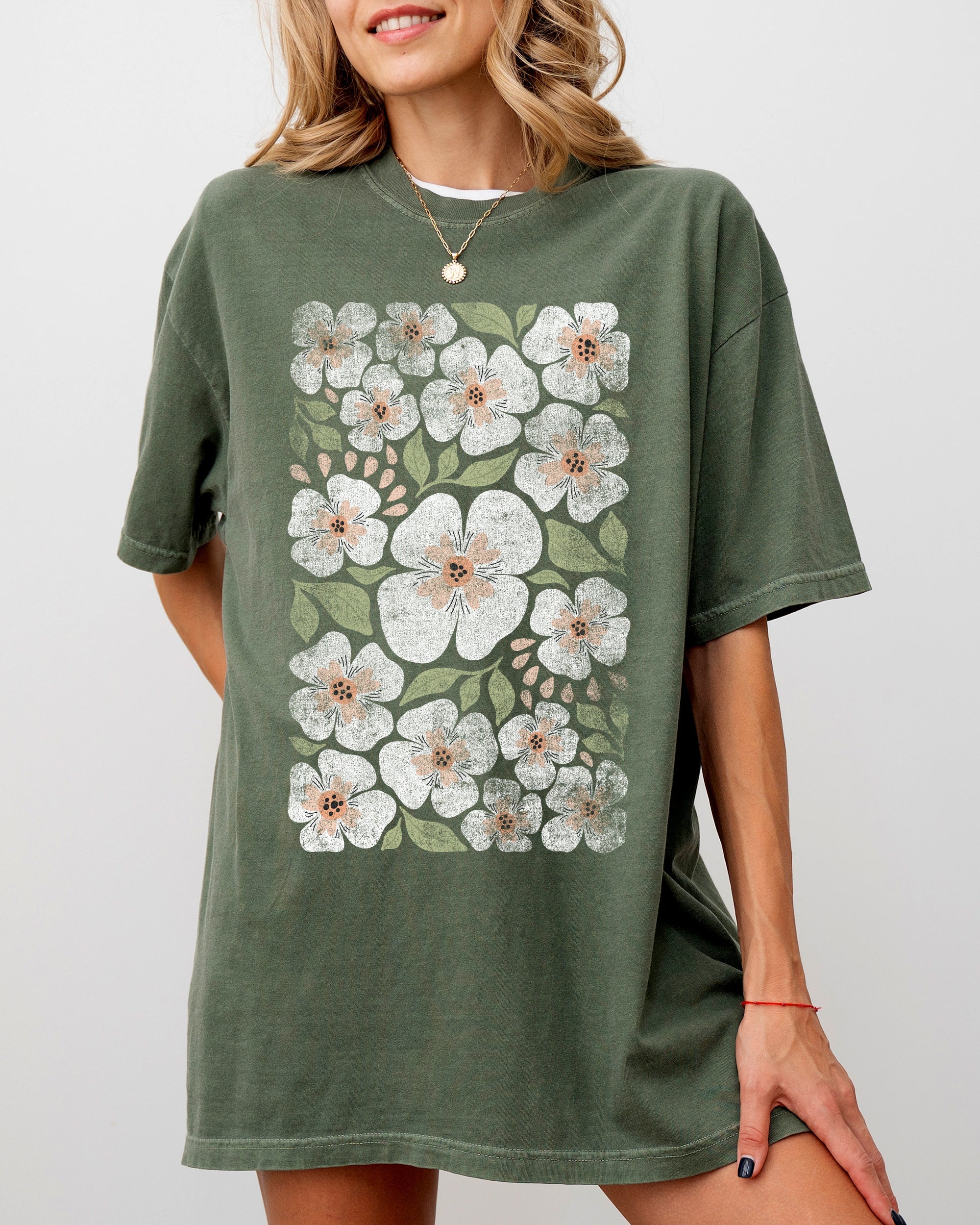 White Autumn Flowers Botanical Retro Fall Floral Vintage Garden Illustration Comfort Colors Tee