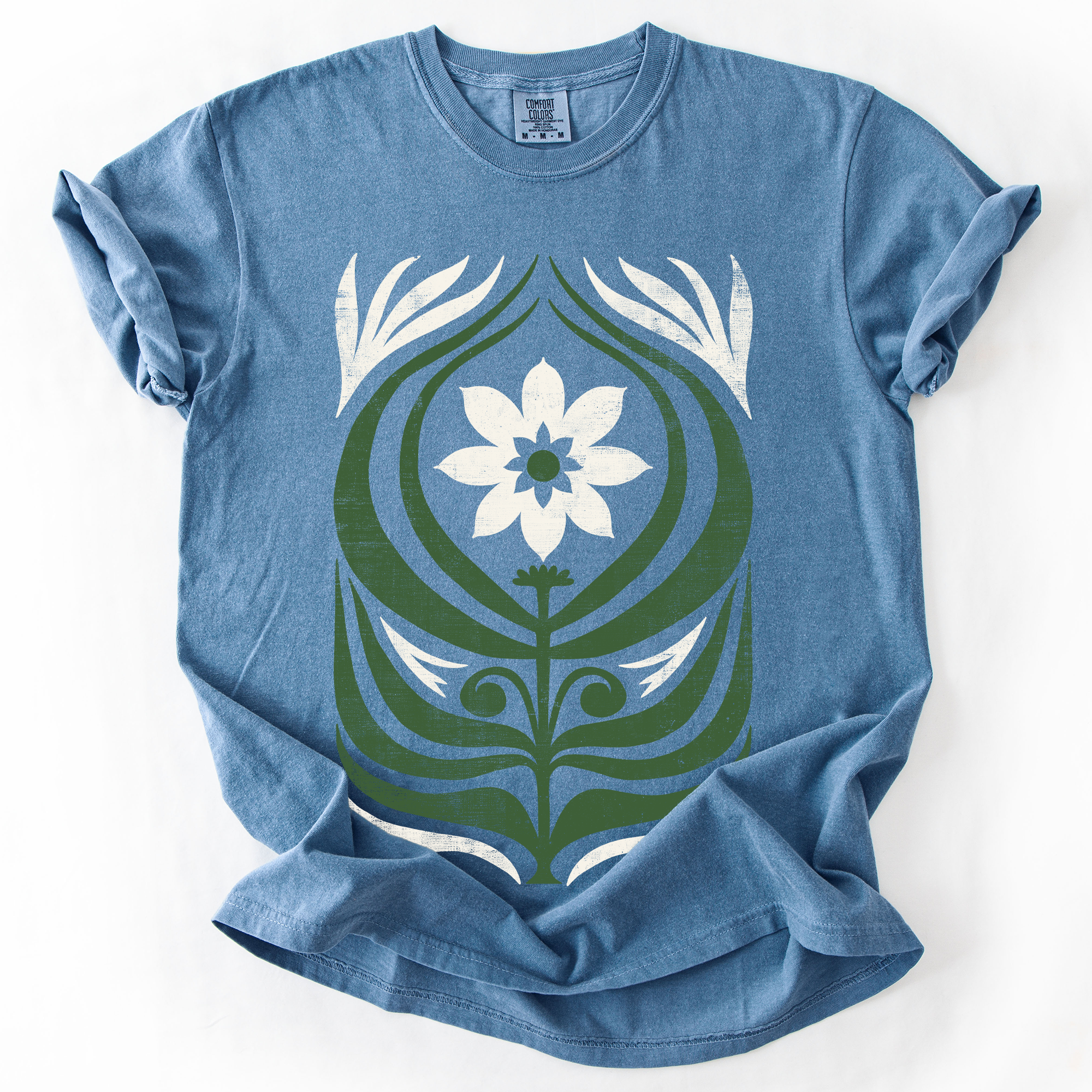 White Daisy Floral Vintage Boho Nature Autumn Floral Print Edition Comfort Colors Tee