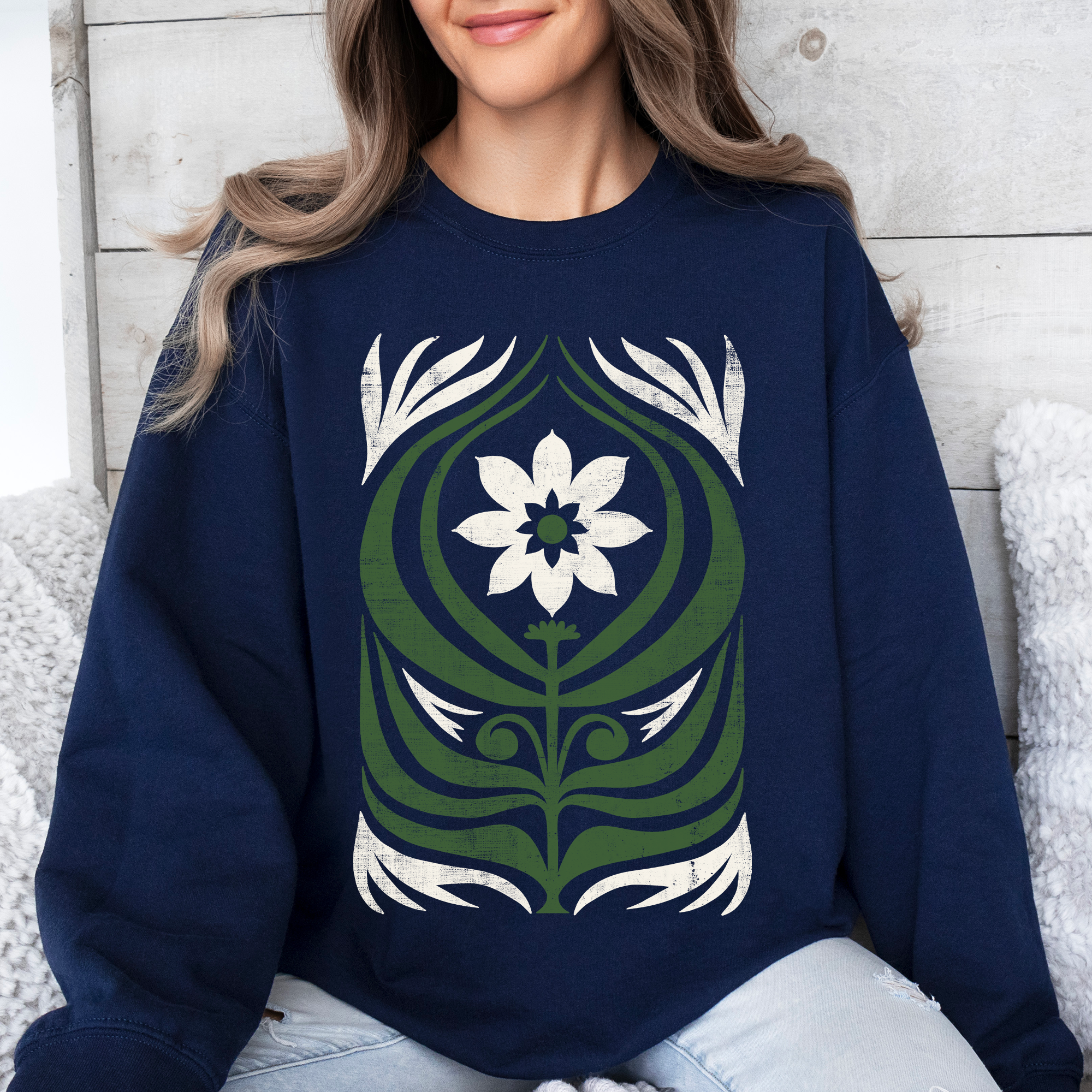 White Daisy Floral Vintage Boho Nature Soft Watercolor Print Cozy Everyday Sweatshirt