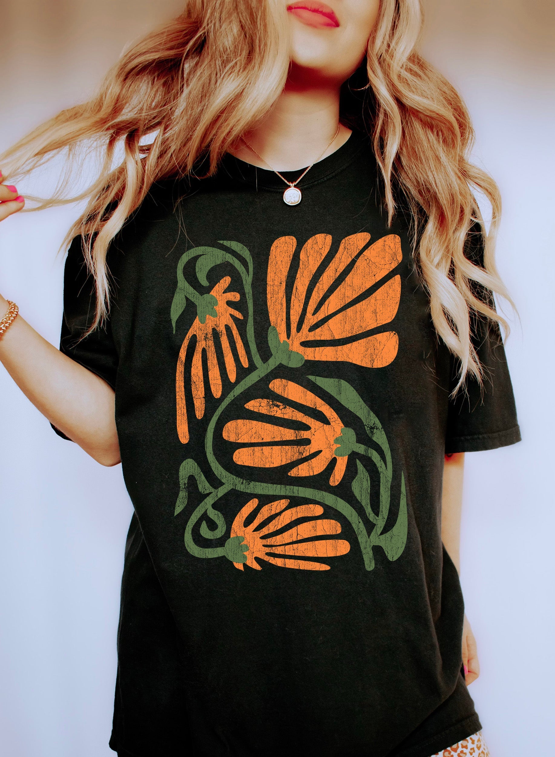 Boho Floral Wildflower Pattern Nature Inspired Vintage Botanical Comfort Colors Tee