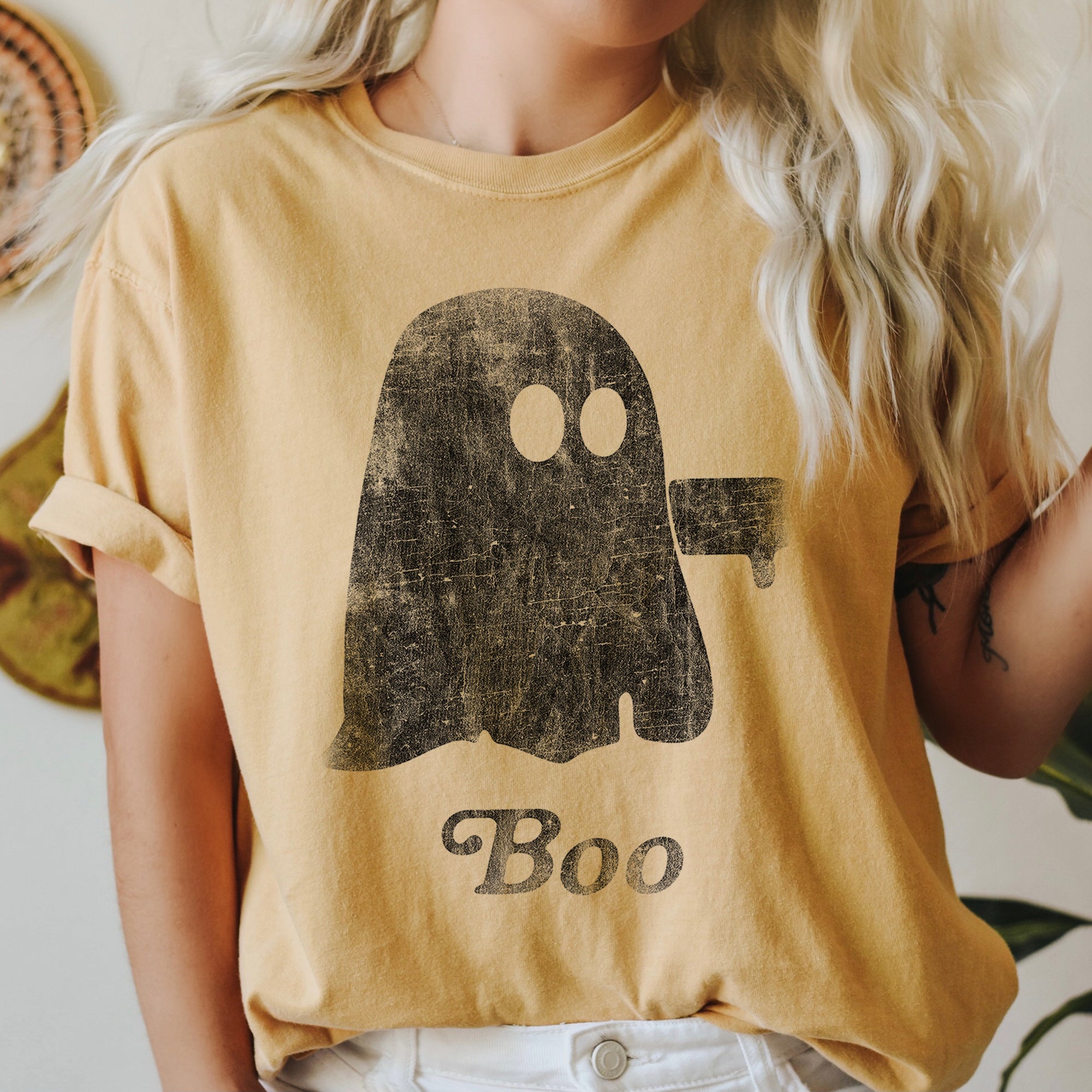 Boo Retro Ghost Halloween Vintage Graphic Limited Edition Premium Illustration Comfort Colors Tee
