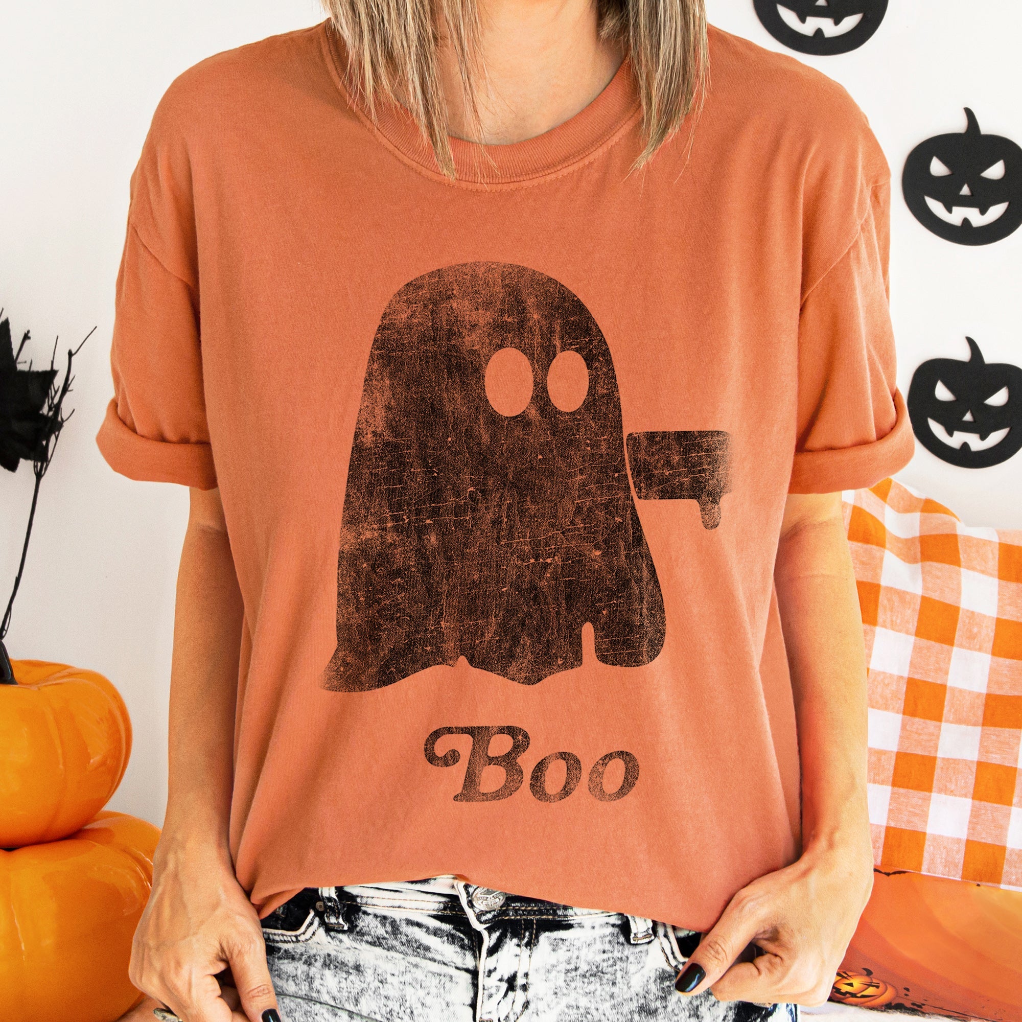 Boo Retro Ghost Halloween Vintage Graphic Limited Edition Premium Illustration Comfort Colors Tee