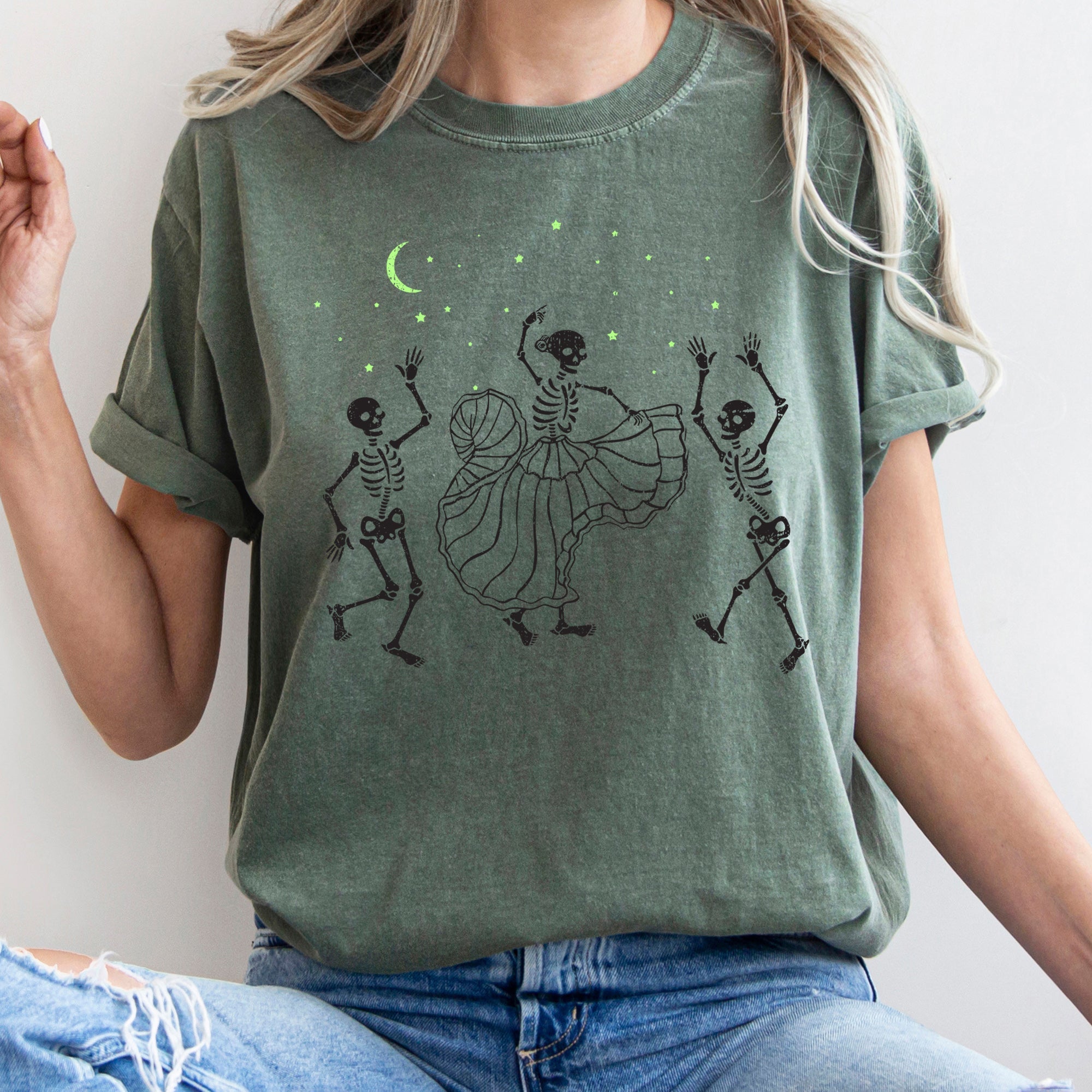 Dancing Skeletons At Night Retro Halloween Night Scene Vintage Illustration Comfort Colors Tee