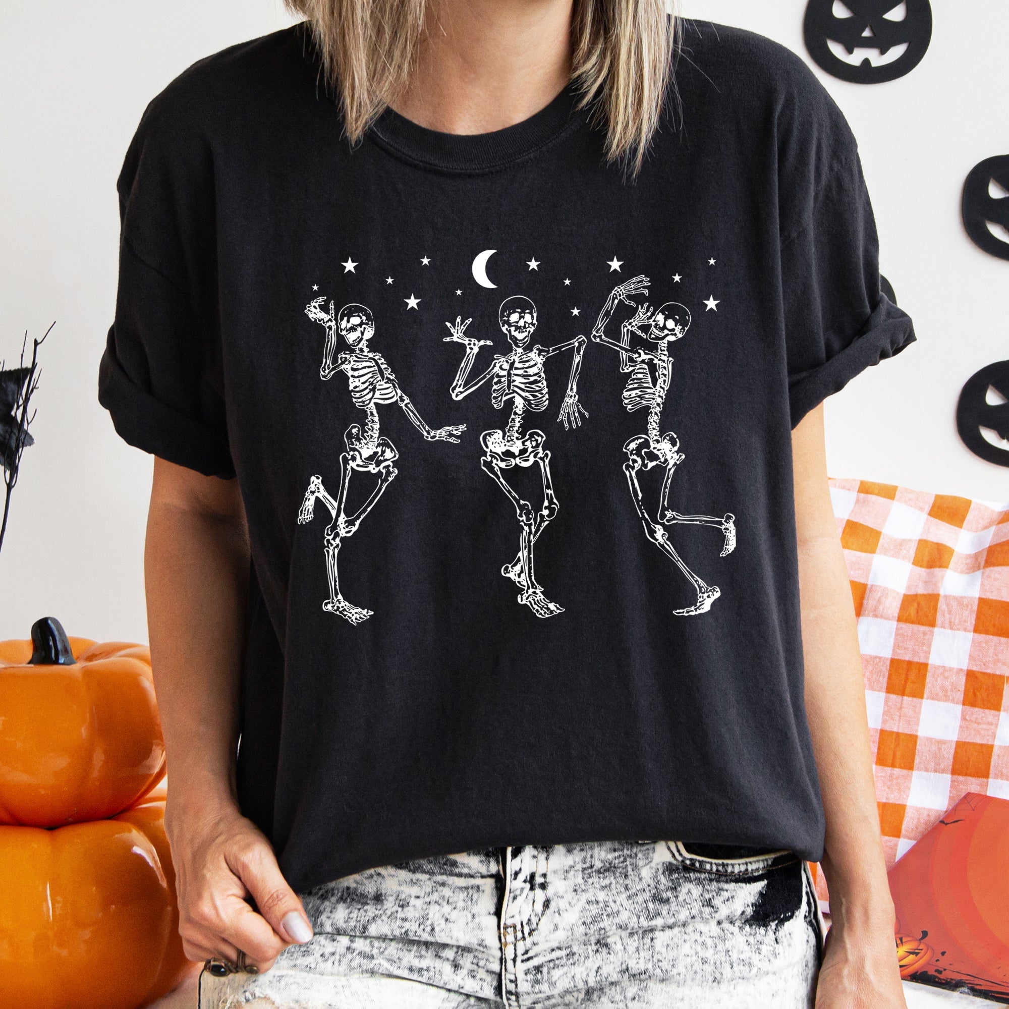 Dancing Skeletons At Night Retro Halloween Spooky Edition Vintage Night Party Comfort Colors Tee