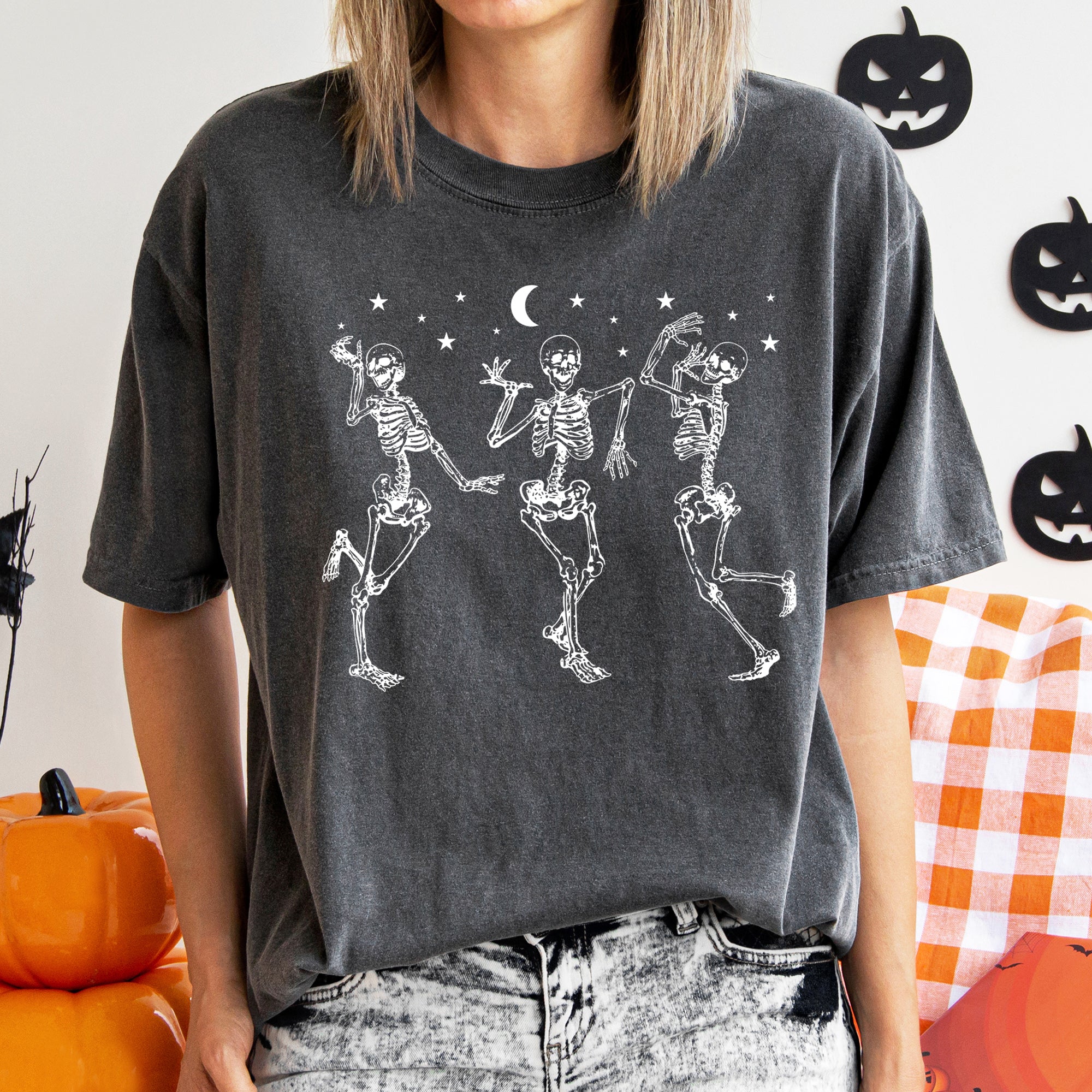 Dancing Skeletons At Night Retro Halloween Spooky Edition Vintage Night Party Comfort Colors Tee
