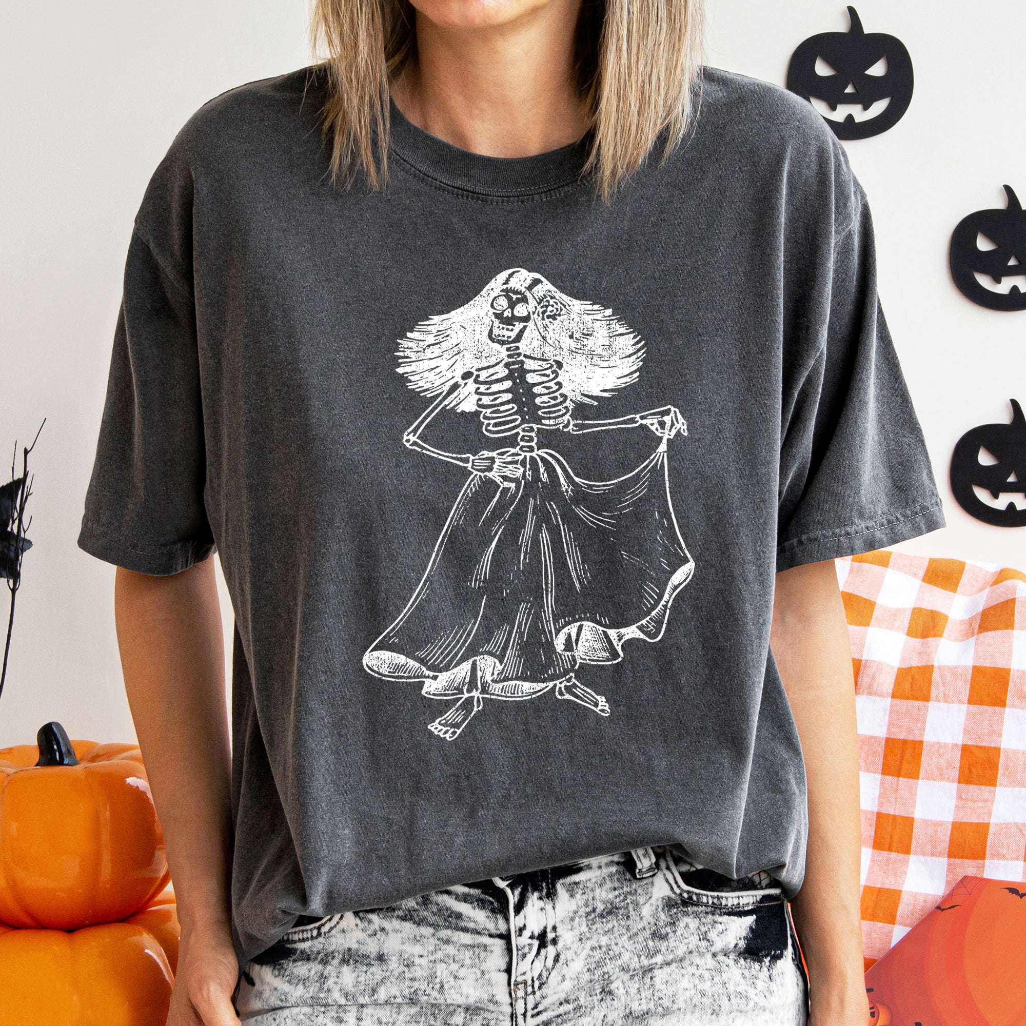 Day Of The Dead Retro Halloween Vintage Skull Motif Art Print Comfort Colors Tee