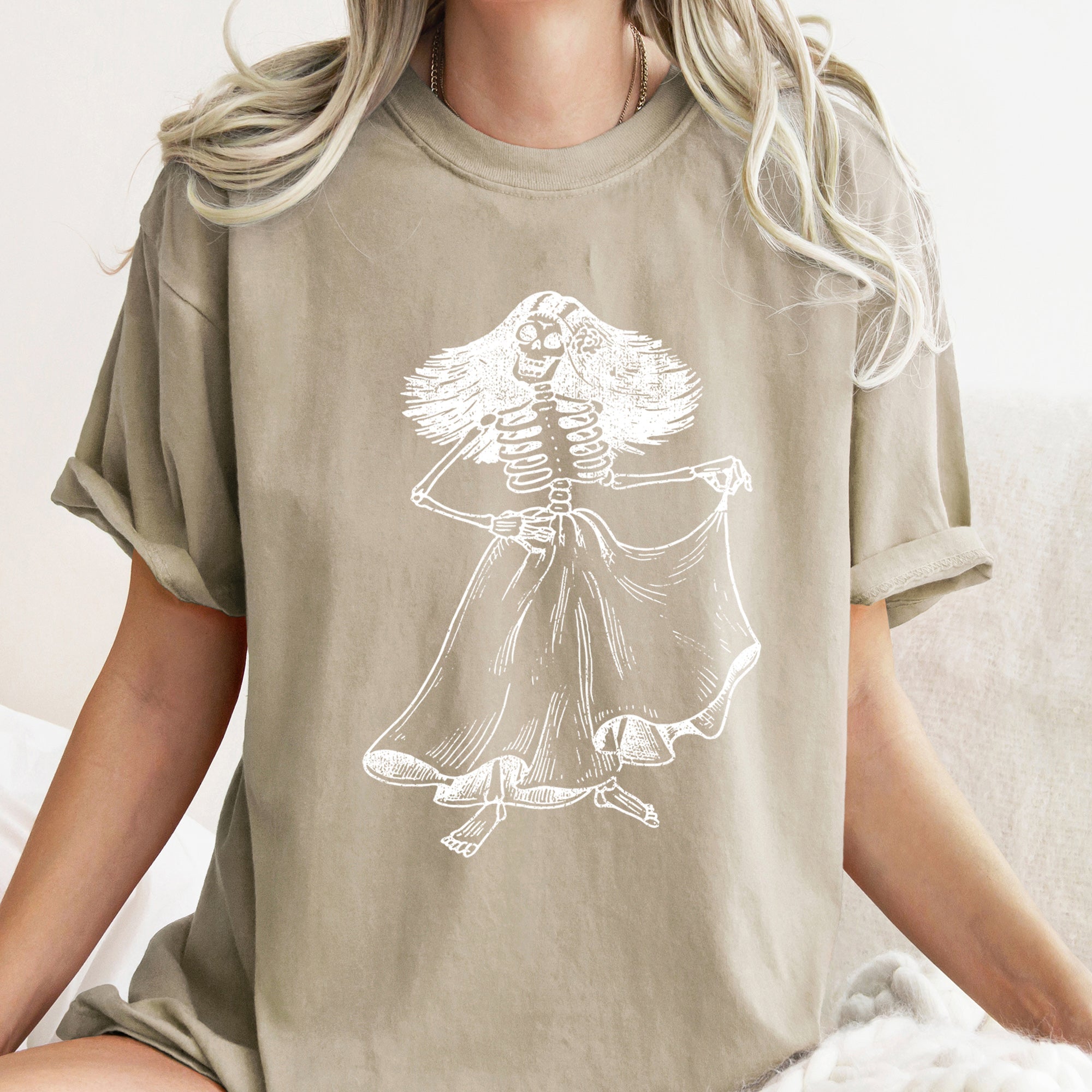 Day Of The Dead Retro Halloween Vintage Skull Motif Art Print Comfort Colors Tee