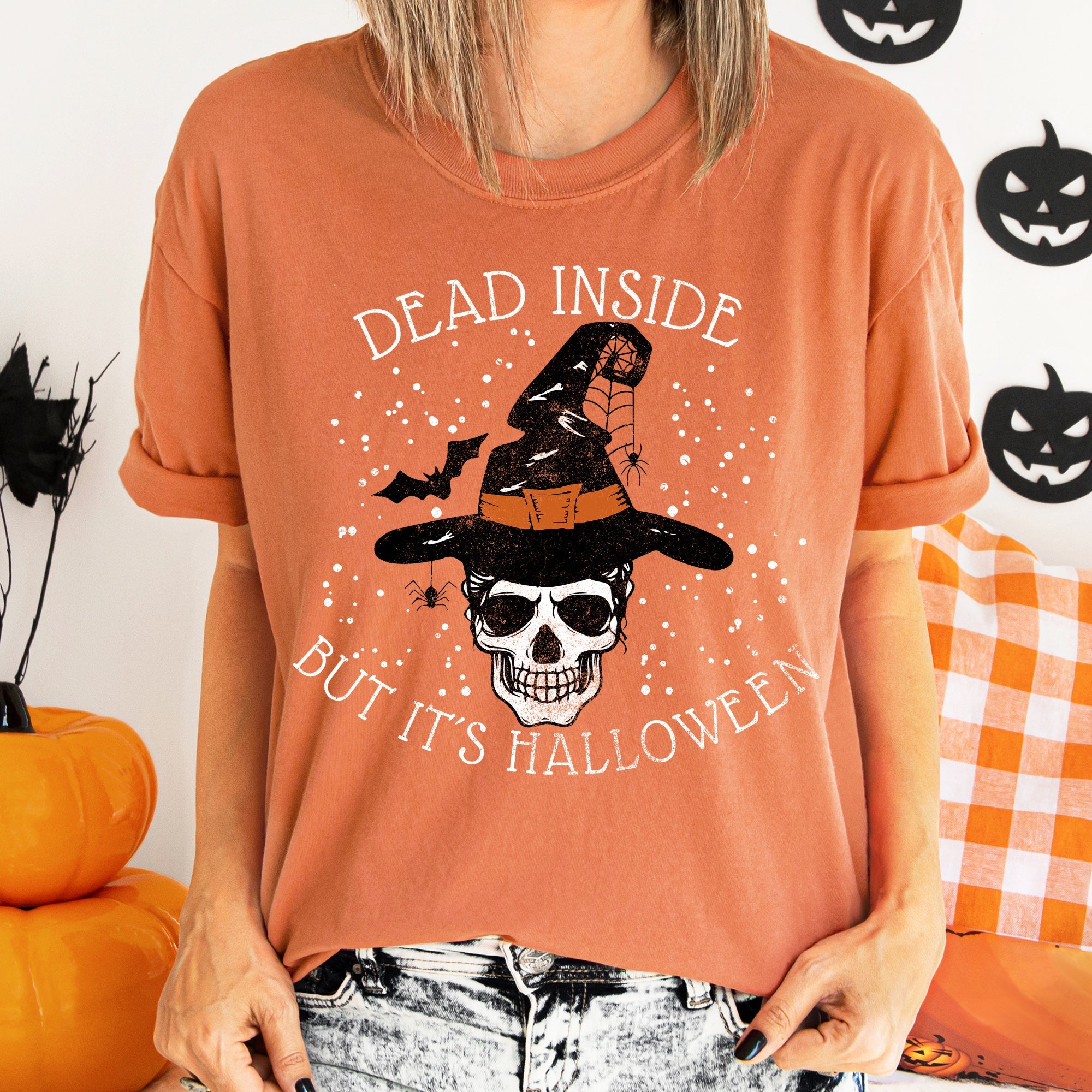 Dead Inside Skull Retro Halloween Vintage Horror Art Phantasmic Edition Comfort Colors Tee